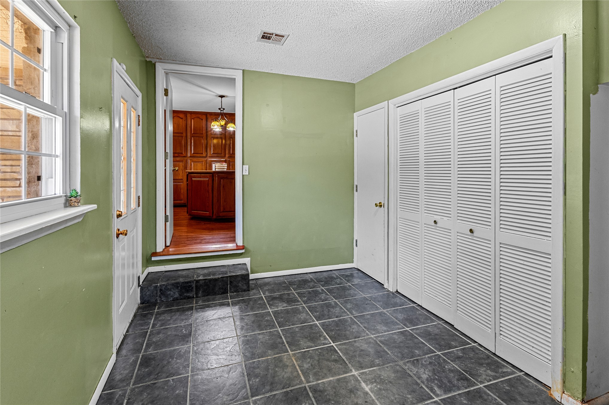 509 Sunset Strip Eufaula OK 74432