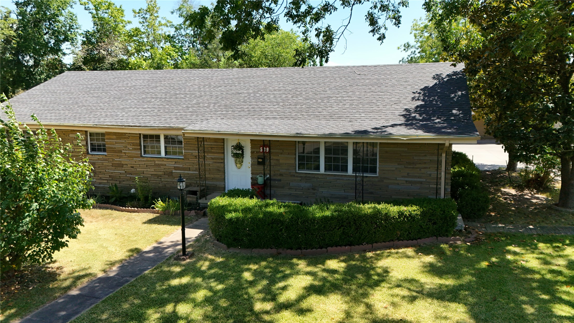 509 Sunset Strip Eufaula OK 74432