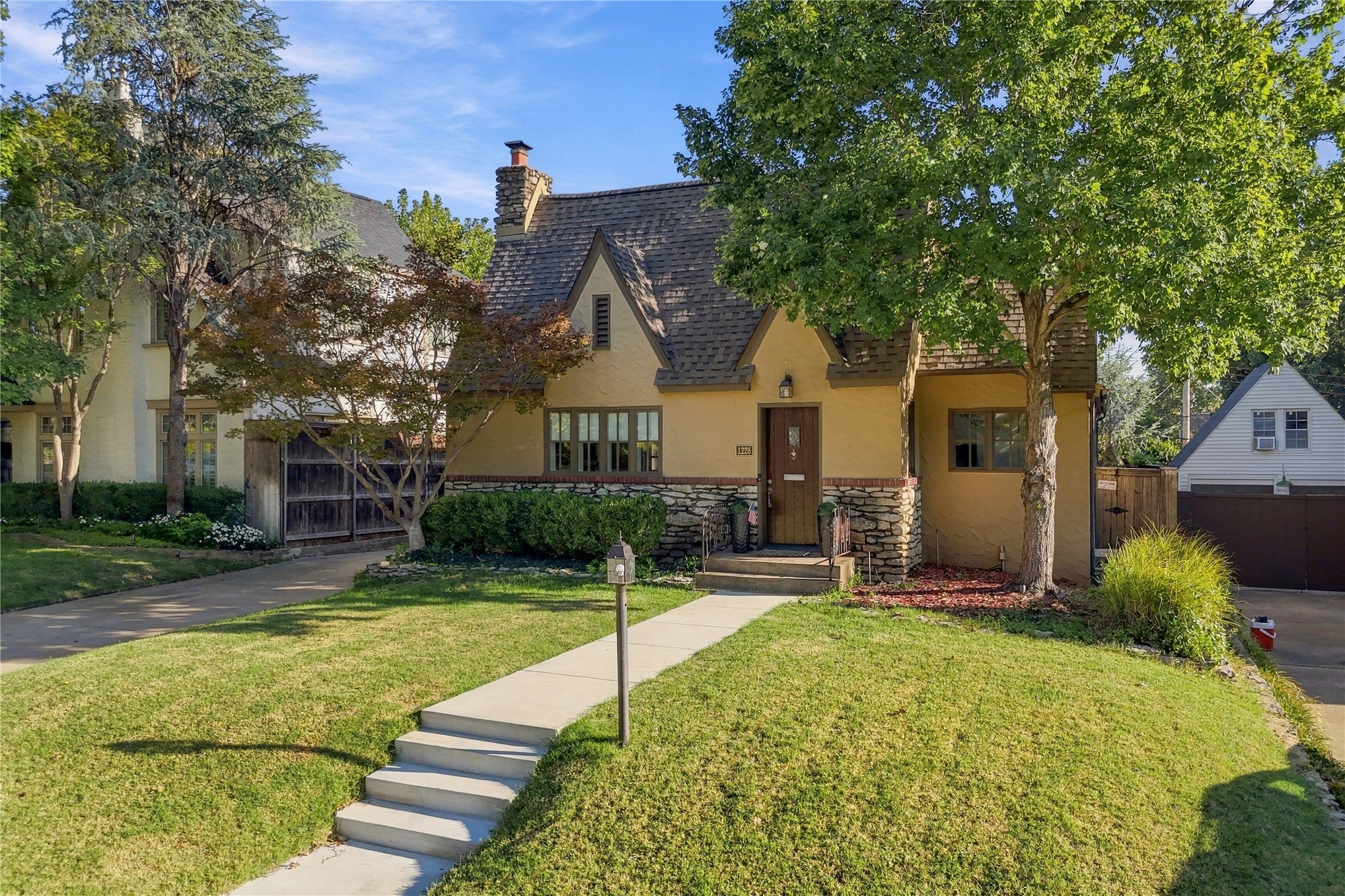 1228 E 28th Street Tulsa OK 74114