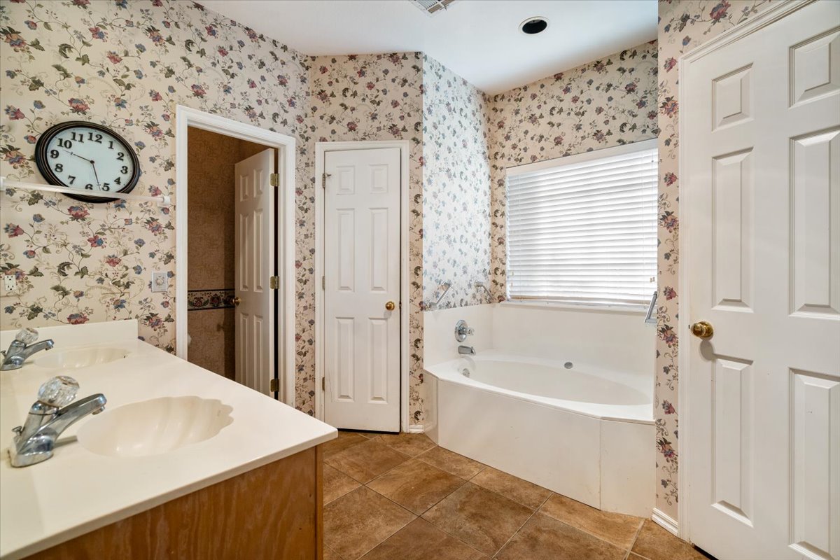2818 E 103rd Street S Tulsa OK 74137