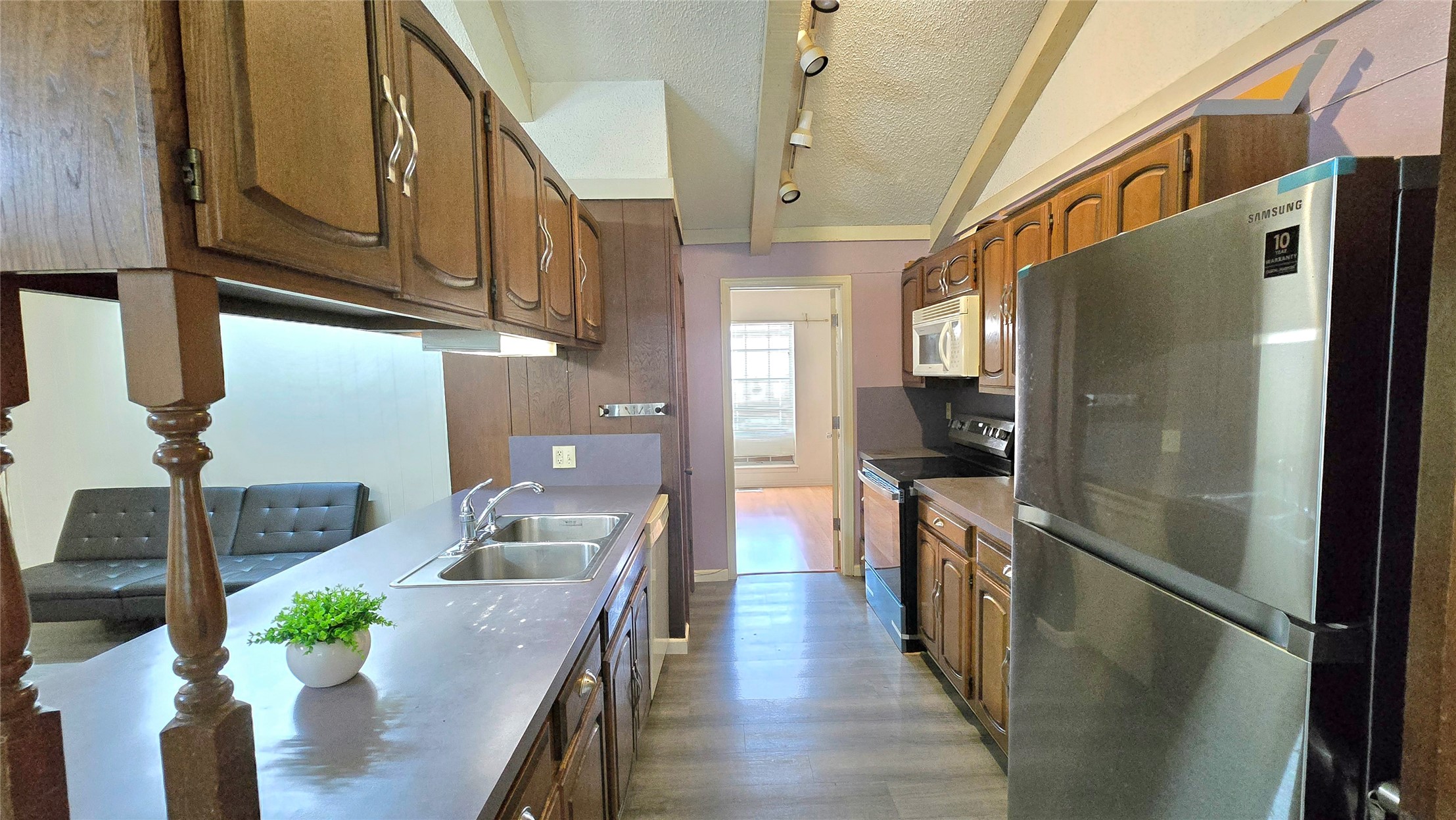 1525 N County Line Road E Fort Gibson OK 74434