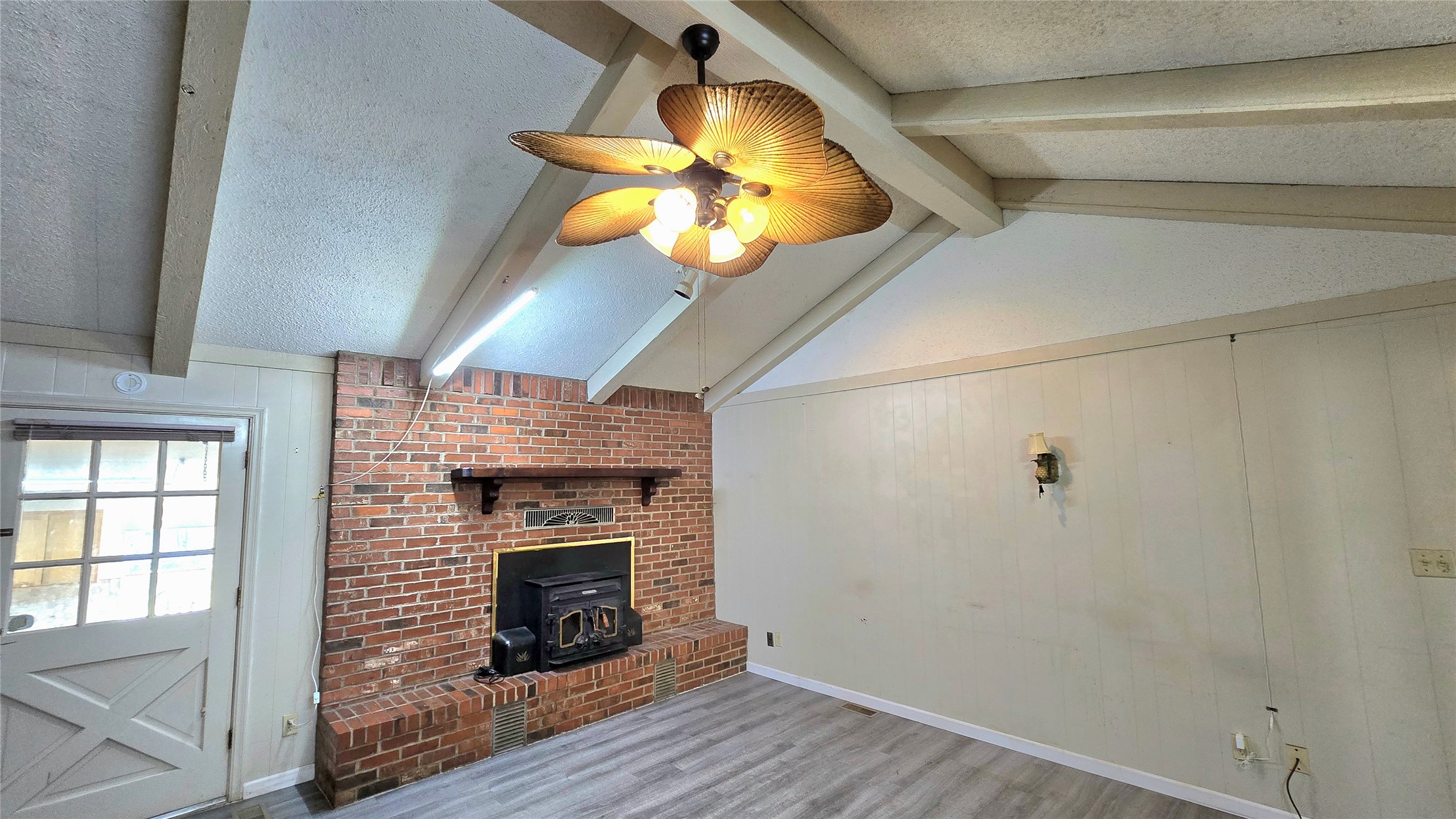 1525 N County Line Road E Fort Gibson OK 74434