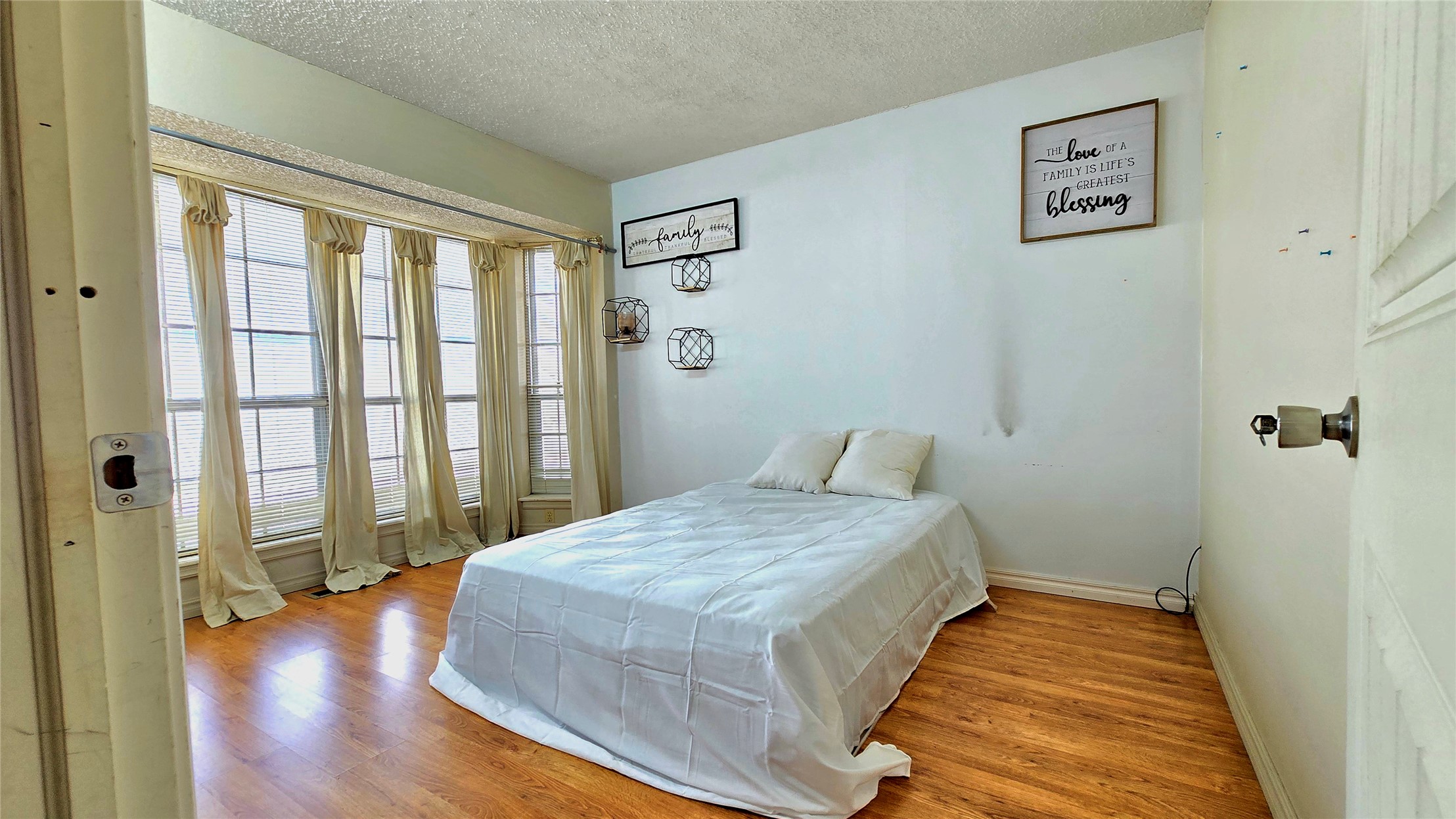 1525 N County Line Road E Fort Gibson OK 74434