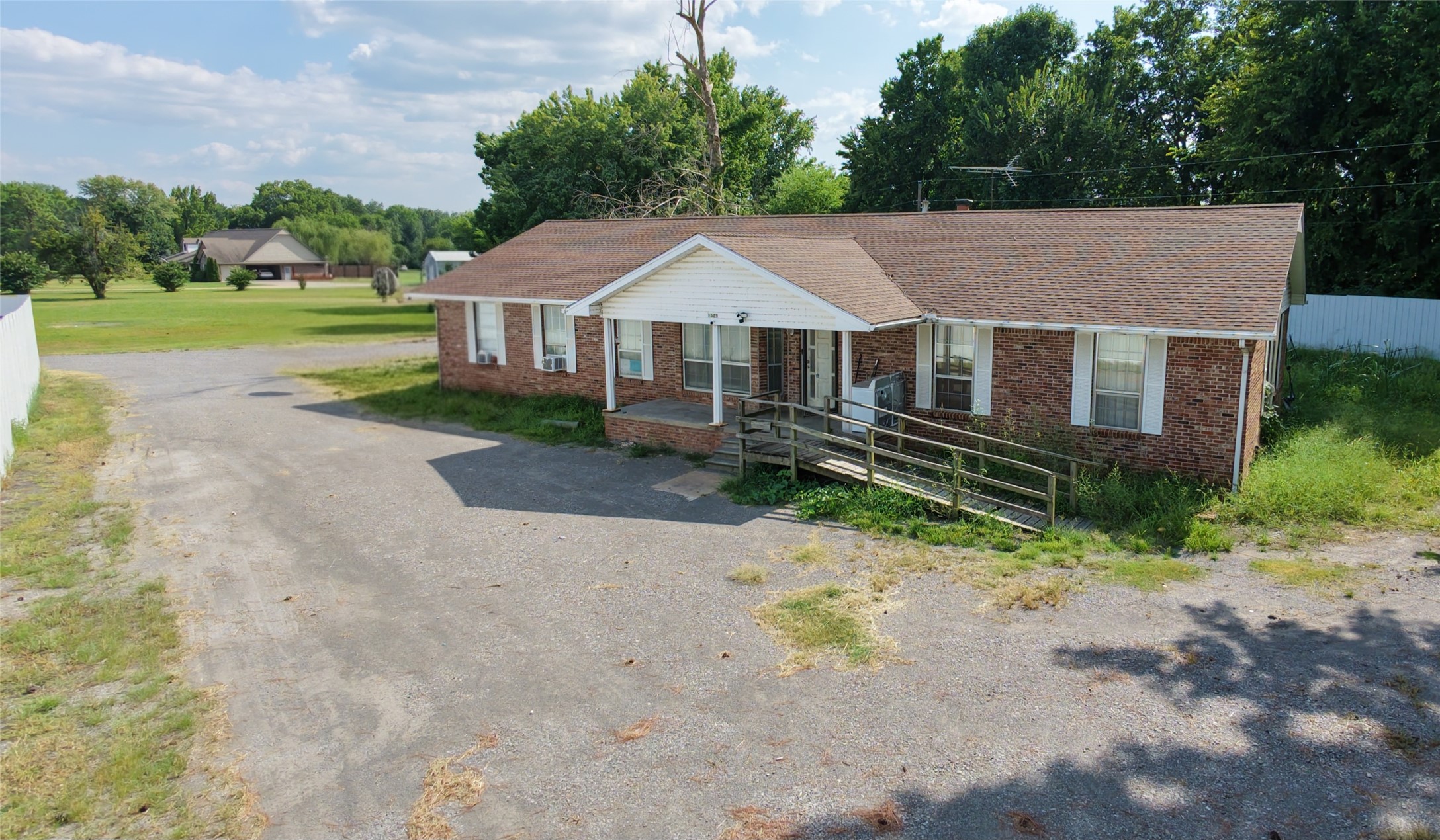 1525 N County Line Road E Fort Gibson OK 74434