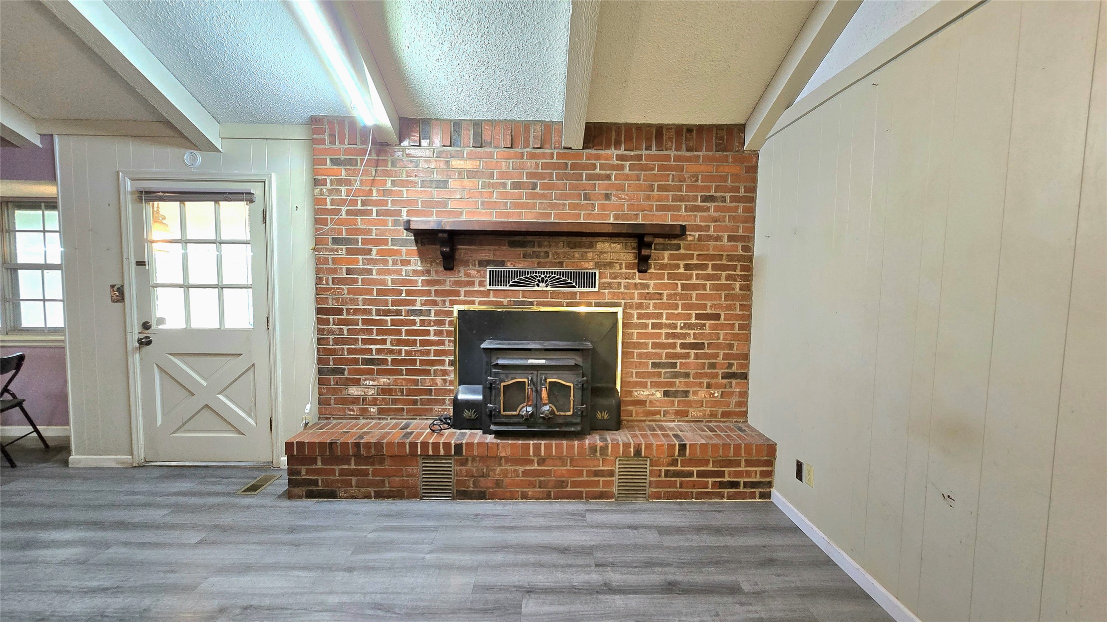 1525 N County Line Road E Fort Gibson OK 74434