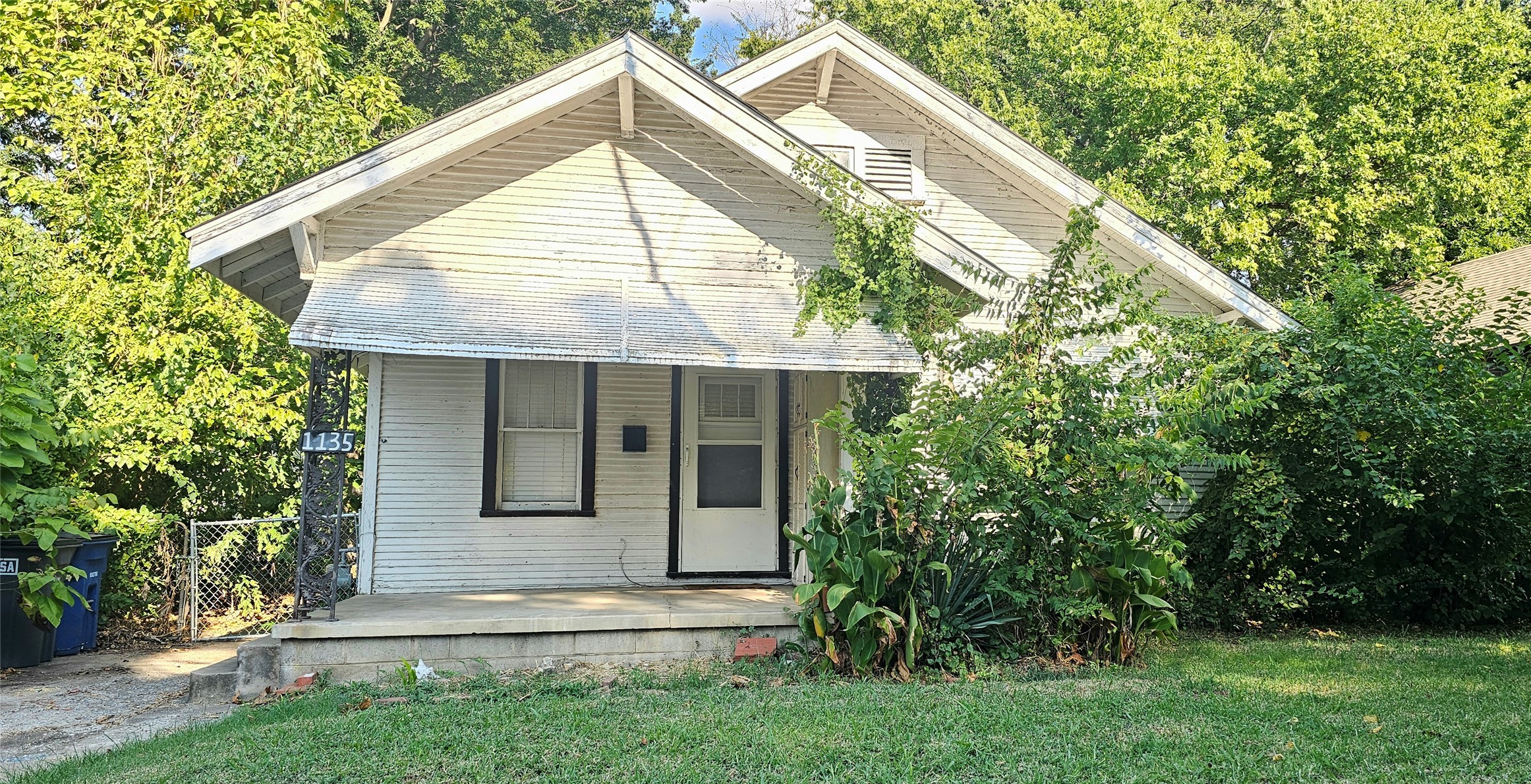 1135 S Quaker Avenue Tulsa OK 74120