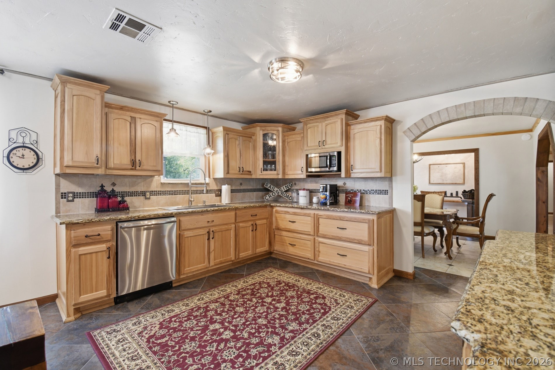 111480 S 4180 Road Checotah OK 74426