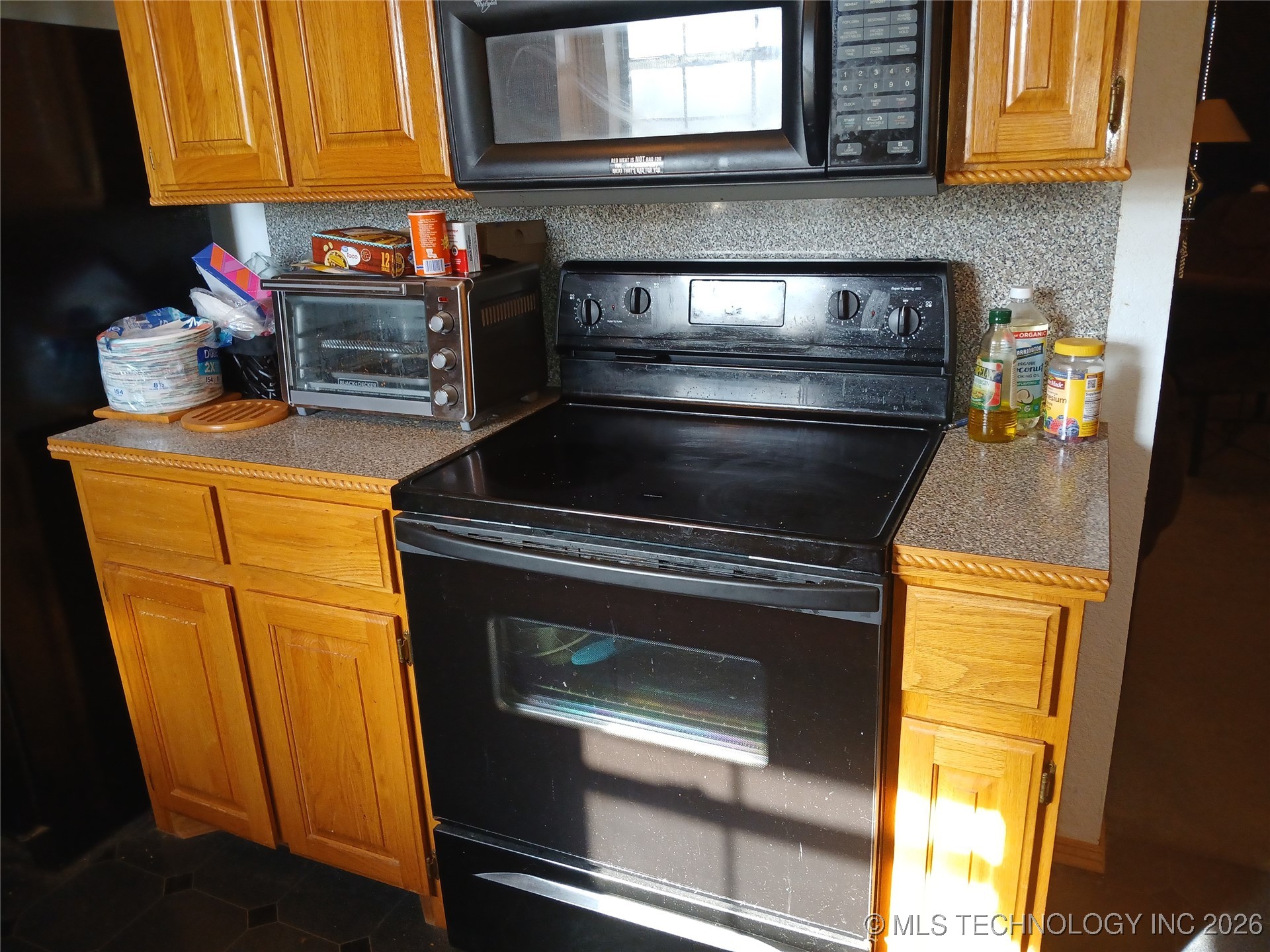 711 E Iowa Street Whitefield OK 74472