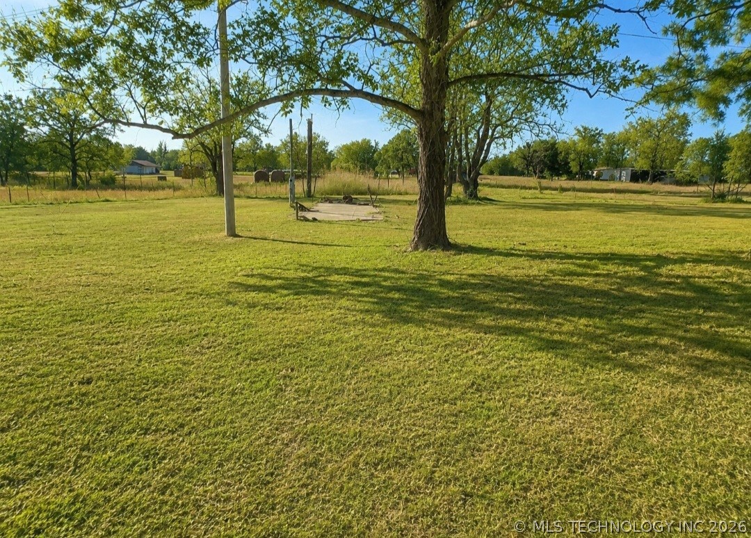 711 E Iowa Street Whitefield OK 74472