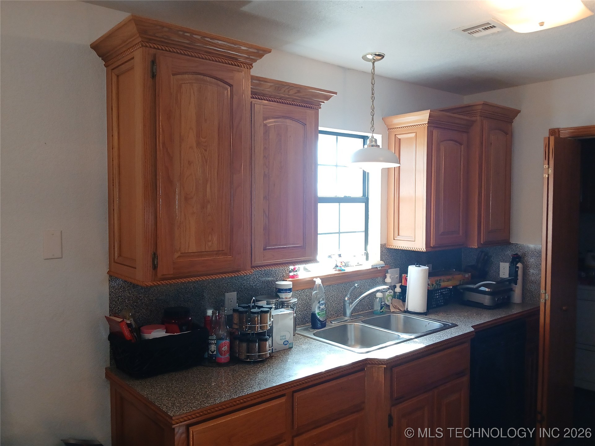 711 E Iowa Street Whitefield OK 74472