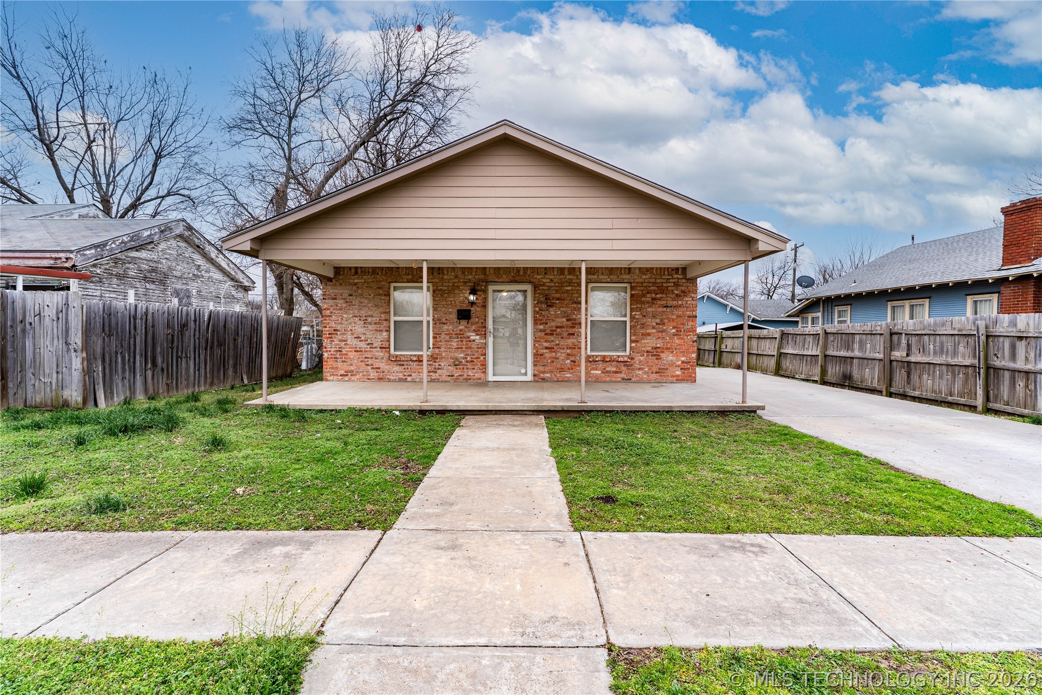 915 E Oak Street Cushing OK 74023