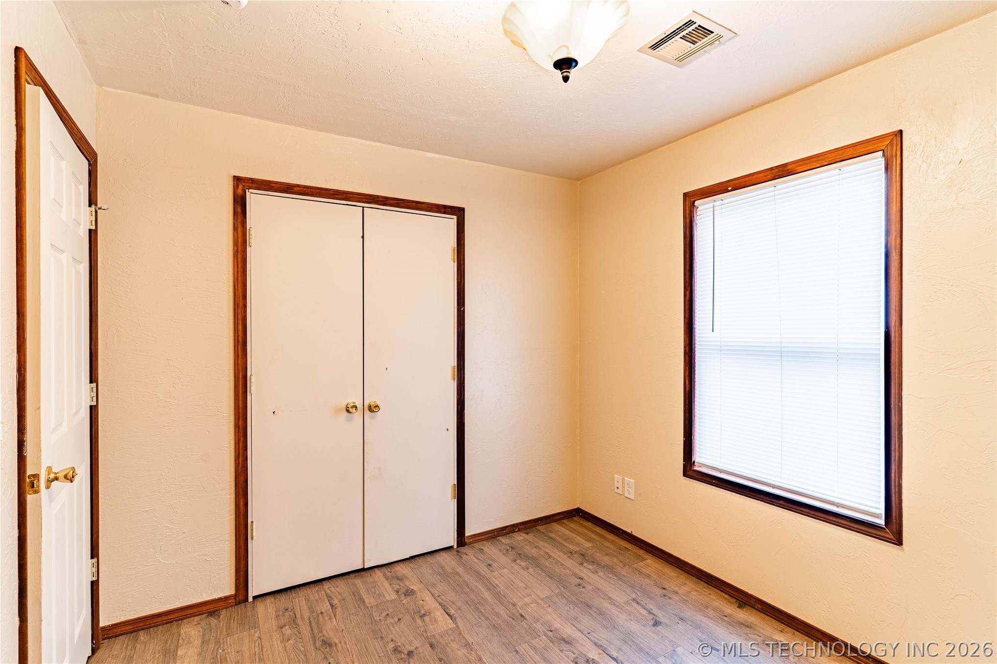 915 E Oak Street Cushing OK 74023
