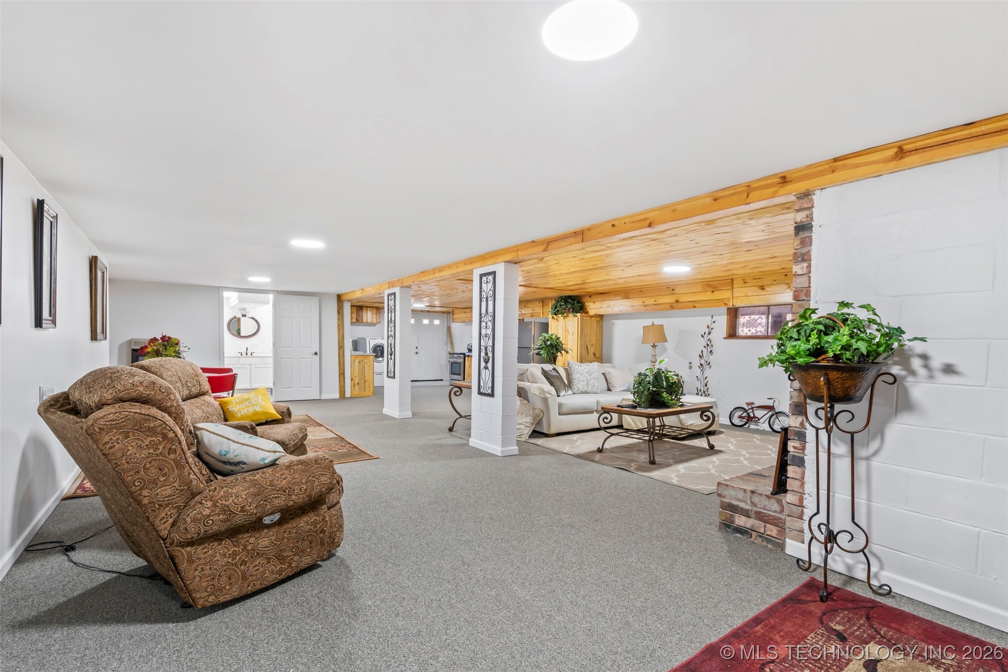 1189 E Tulsa Avenue Kansas OK 74347