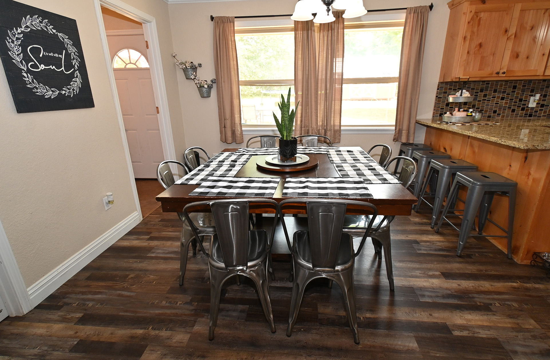 704 N Farm Road Sallisaw OK 74955