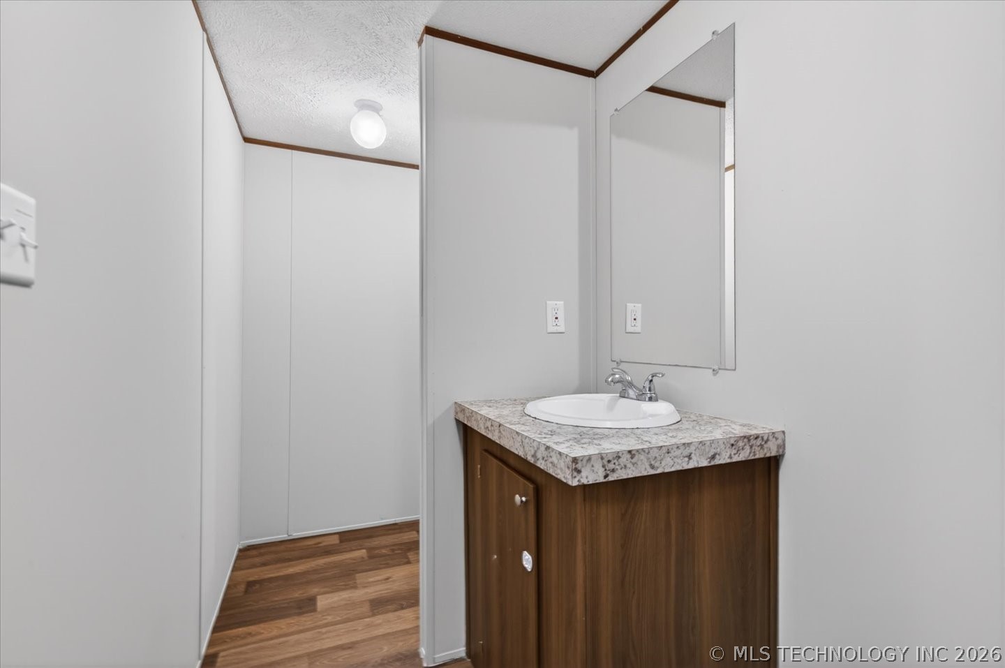 306 W Cherokee Street Delaware OK 74027
