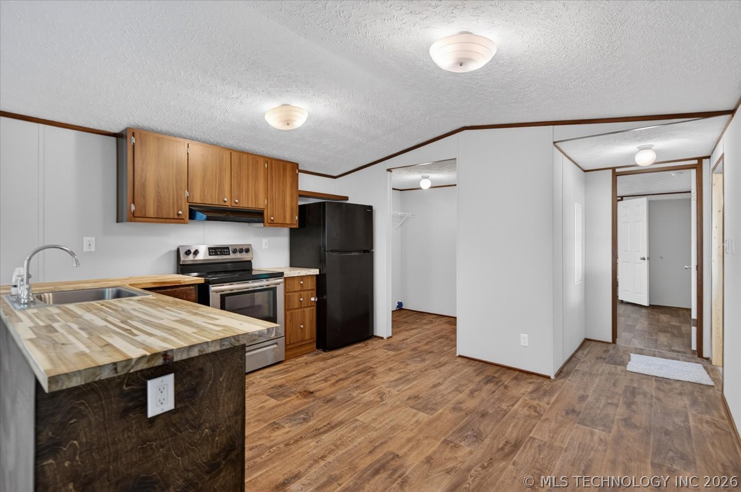 306 W Cherokee Street Delaware OK 74027