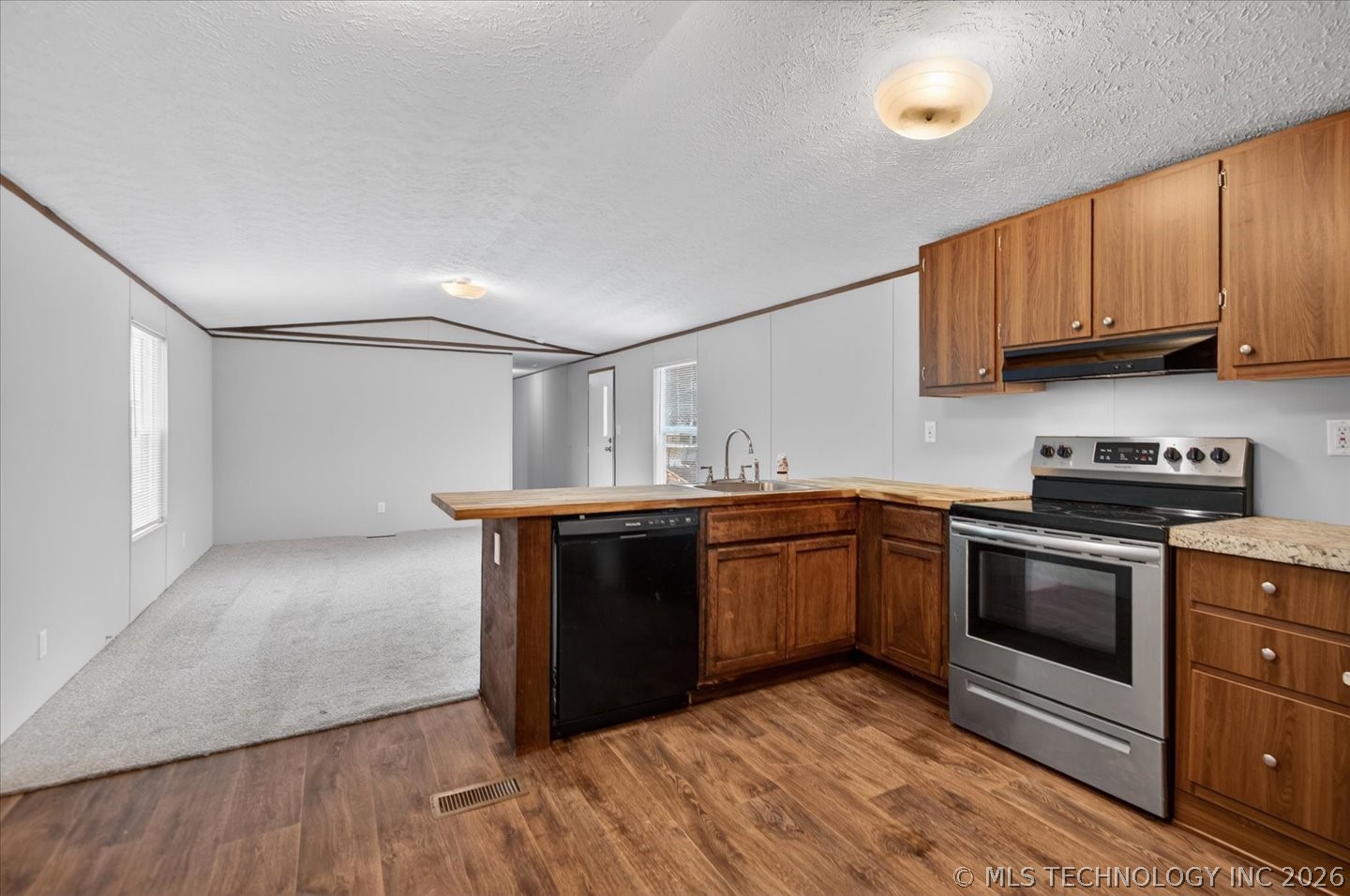 306 W Cherokee Street Delaware OK 74027