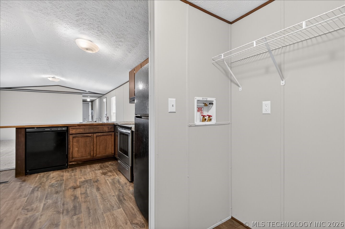 306 W Cherokee Street Delaware OK 74027
