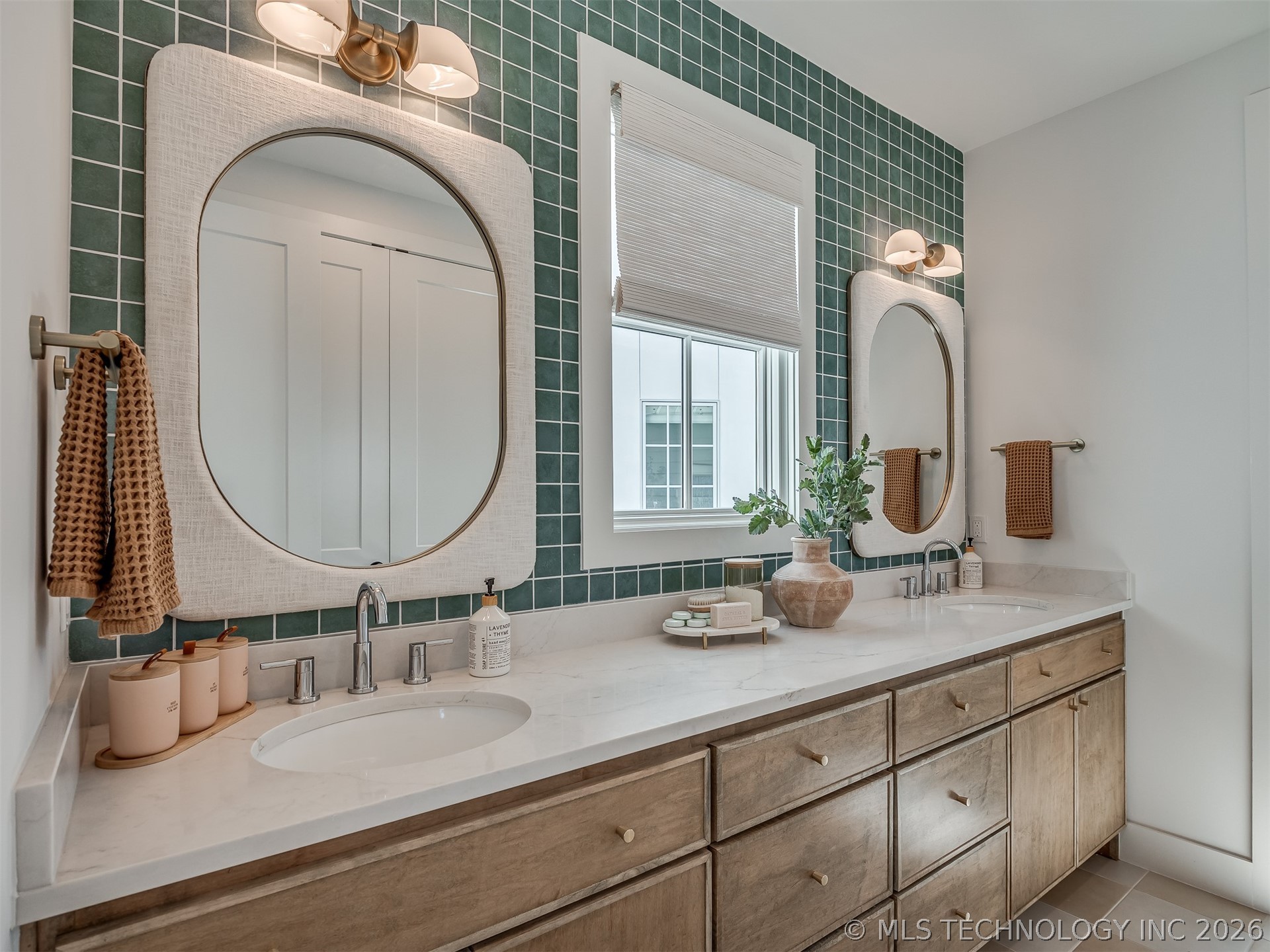 51 Lower Greenway Carlton Landing OK 74432