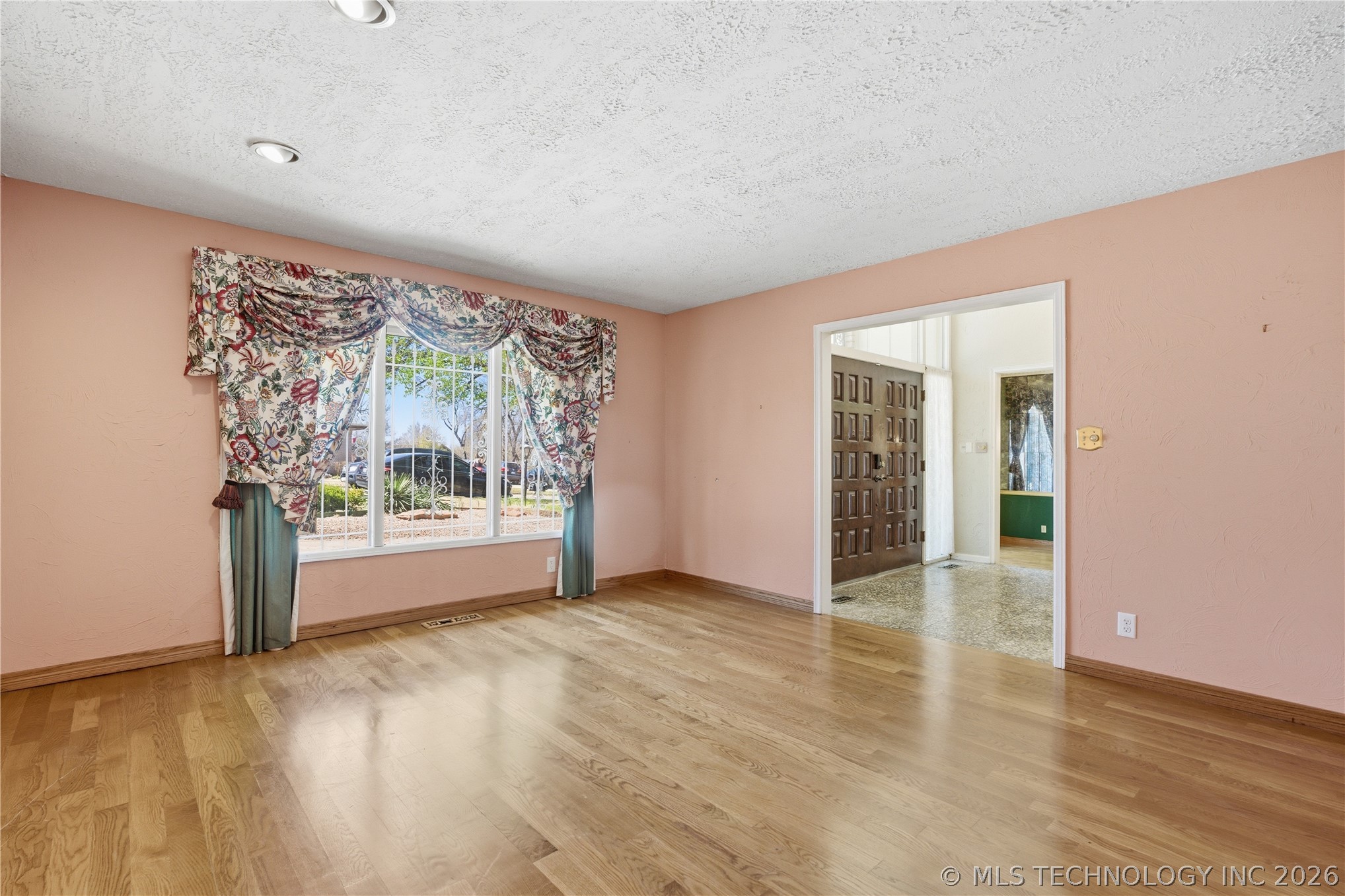 6271 S Jamestown Avenue Tulsa OK 74136