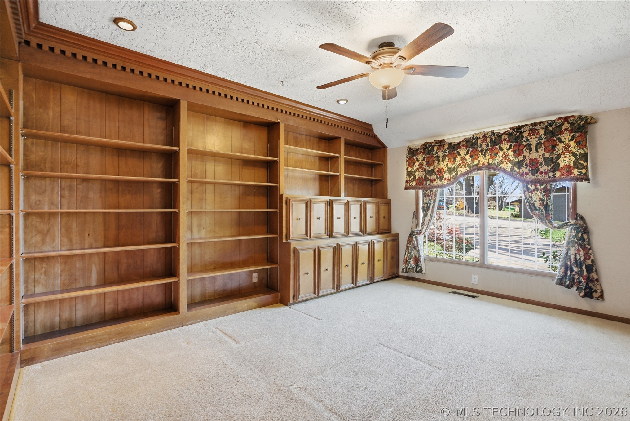 6271 S Jamestown Avenue Tulsa OK 74136