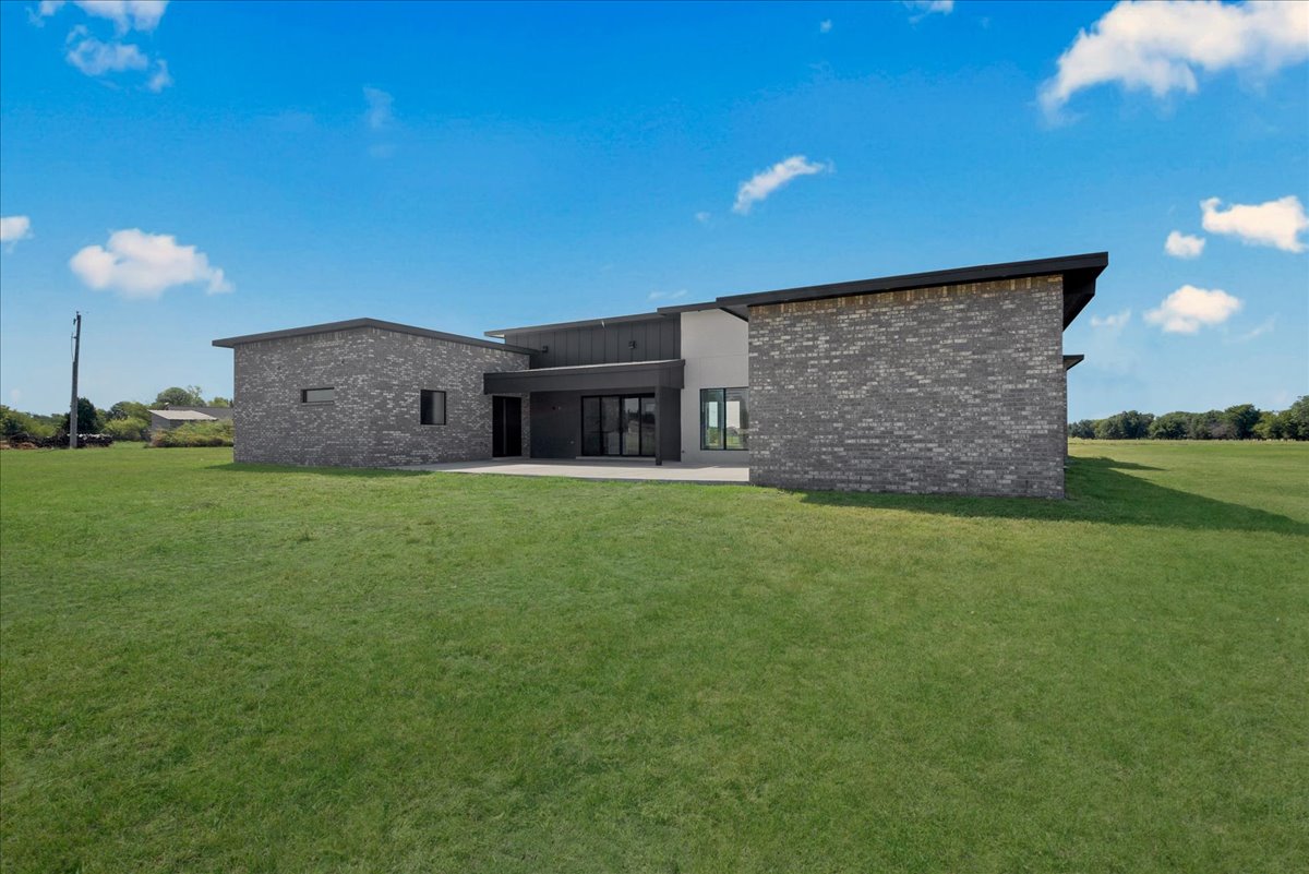 3497 E 400 Road Oologah OK 74053