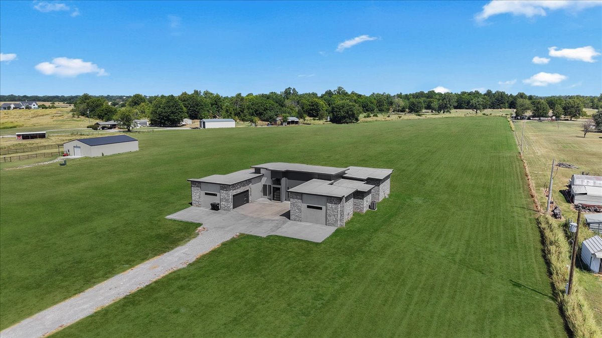 3497 E 400 Road Oologah OK 74053
