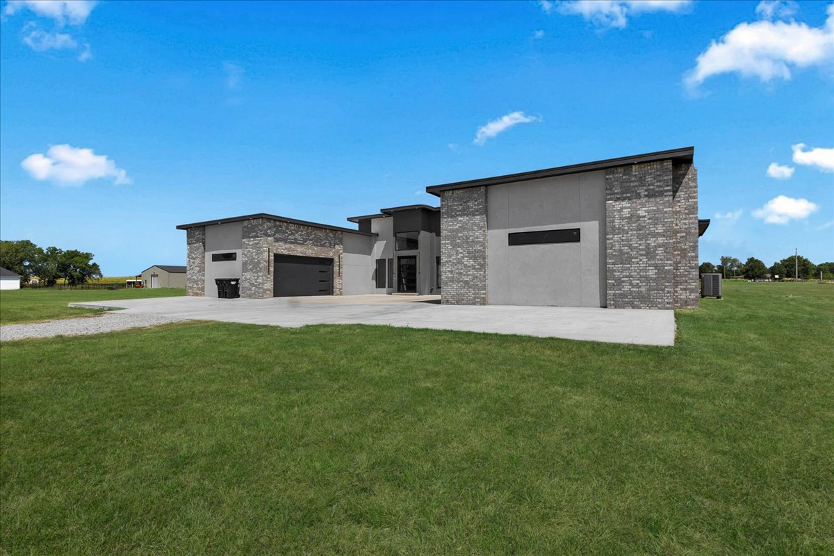3497 E 400 Road Oologah OK 74053