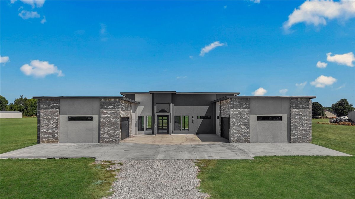3497 E 400 Road Oologah OK 74053