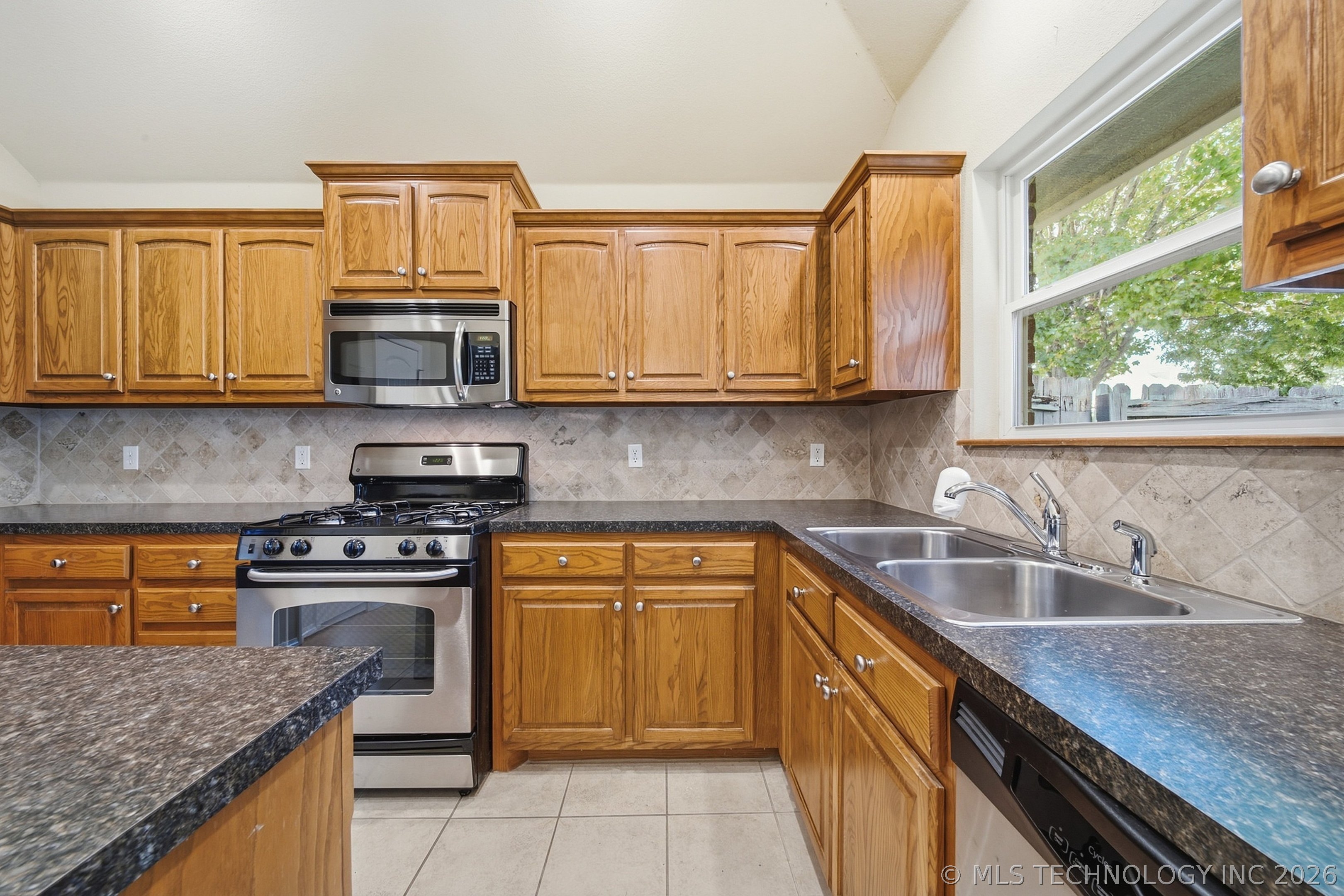 901 S 71st Street Broken Arrow OK 74014
