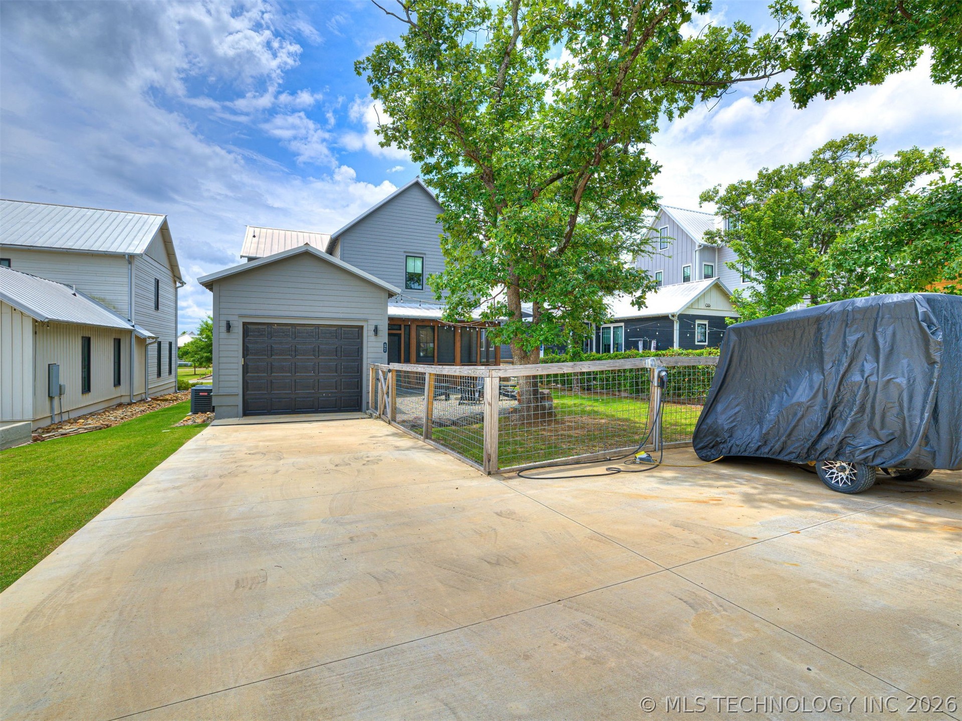 57 Lower Green Way Carlton Landing OK 74432