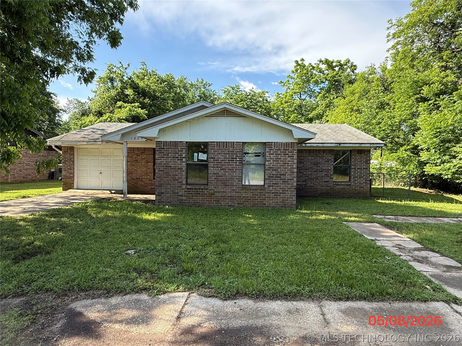1209 W Kiamichi Street Hugo OK 74743