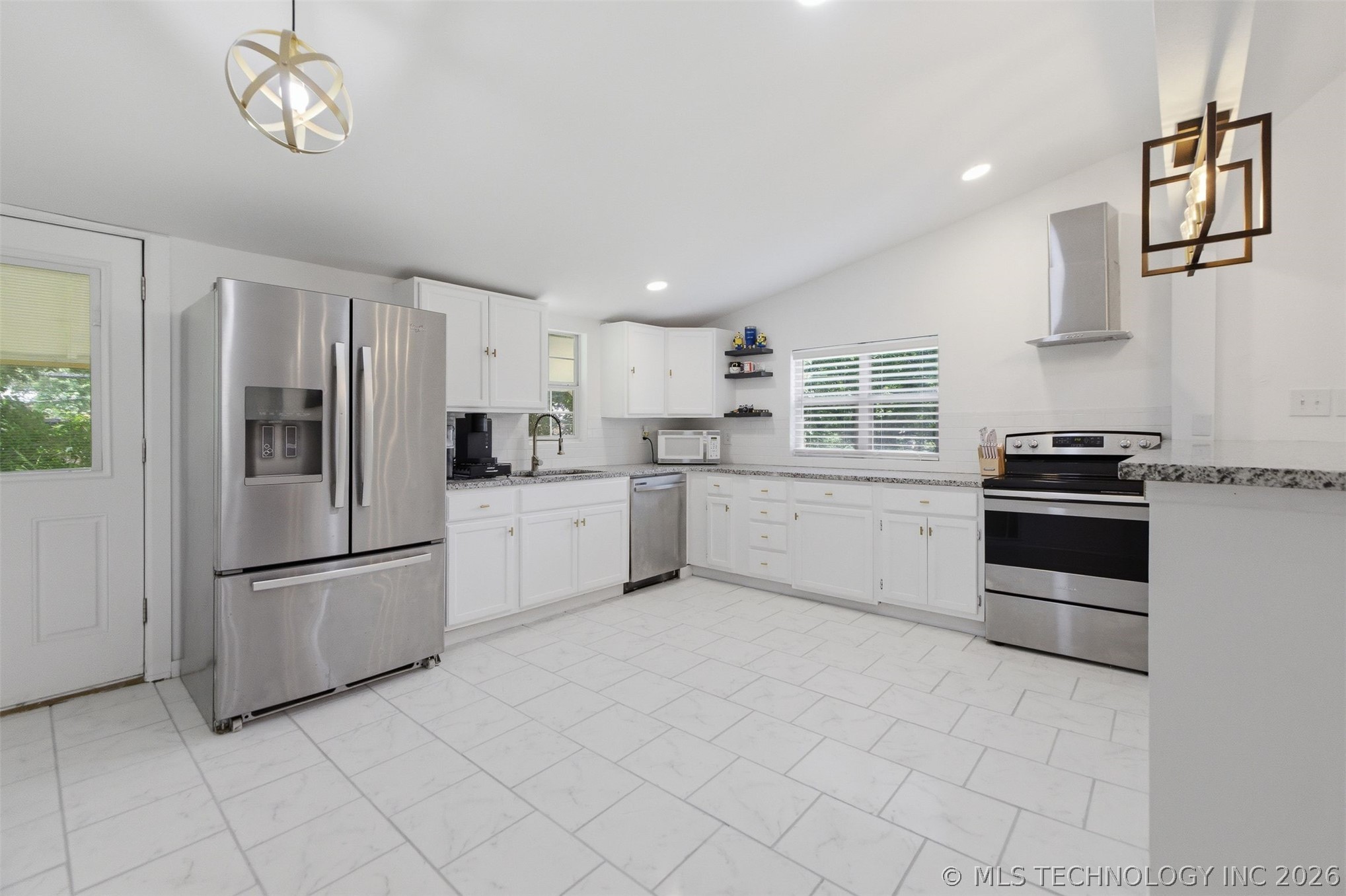 125 W Walnut Street Coweta OK 74429