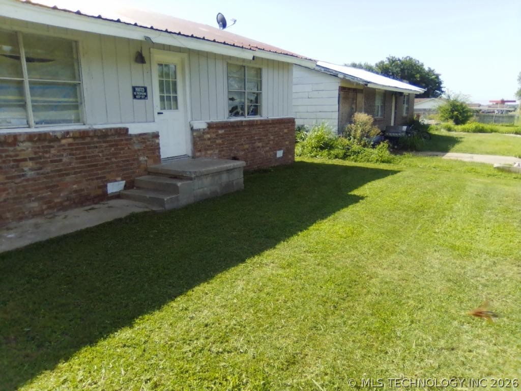 305 NE 8th Waurika OK 73573