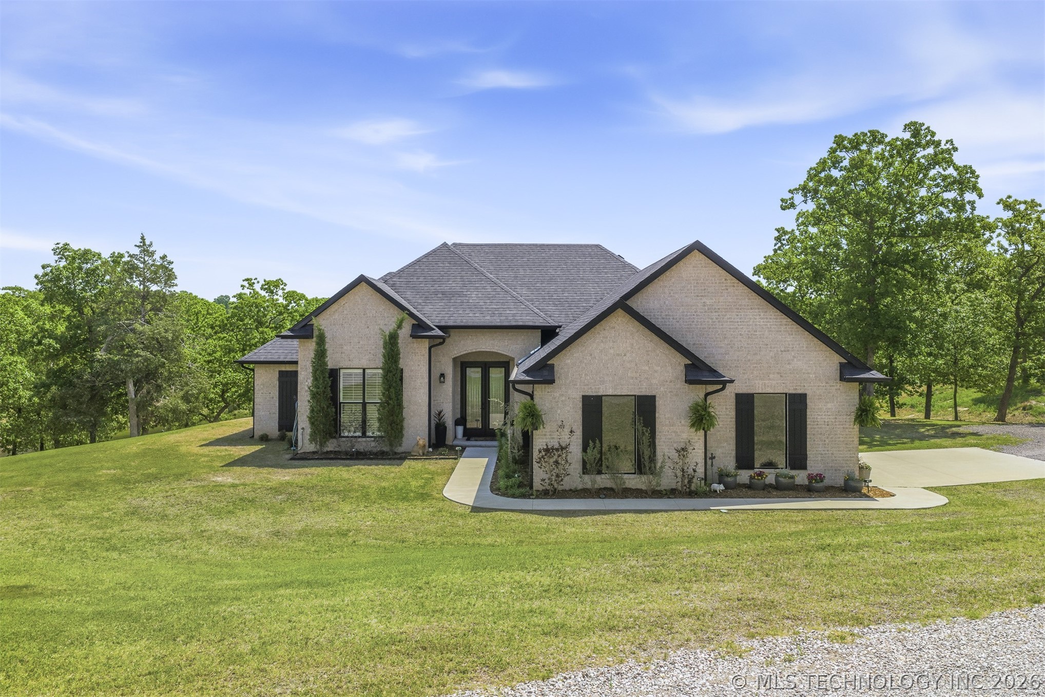 3240 N Ravens Roost Sulphur OK 73086