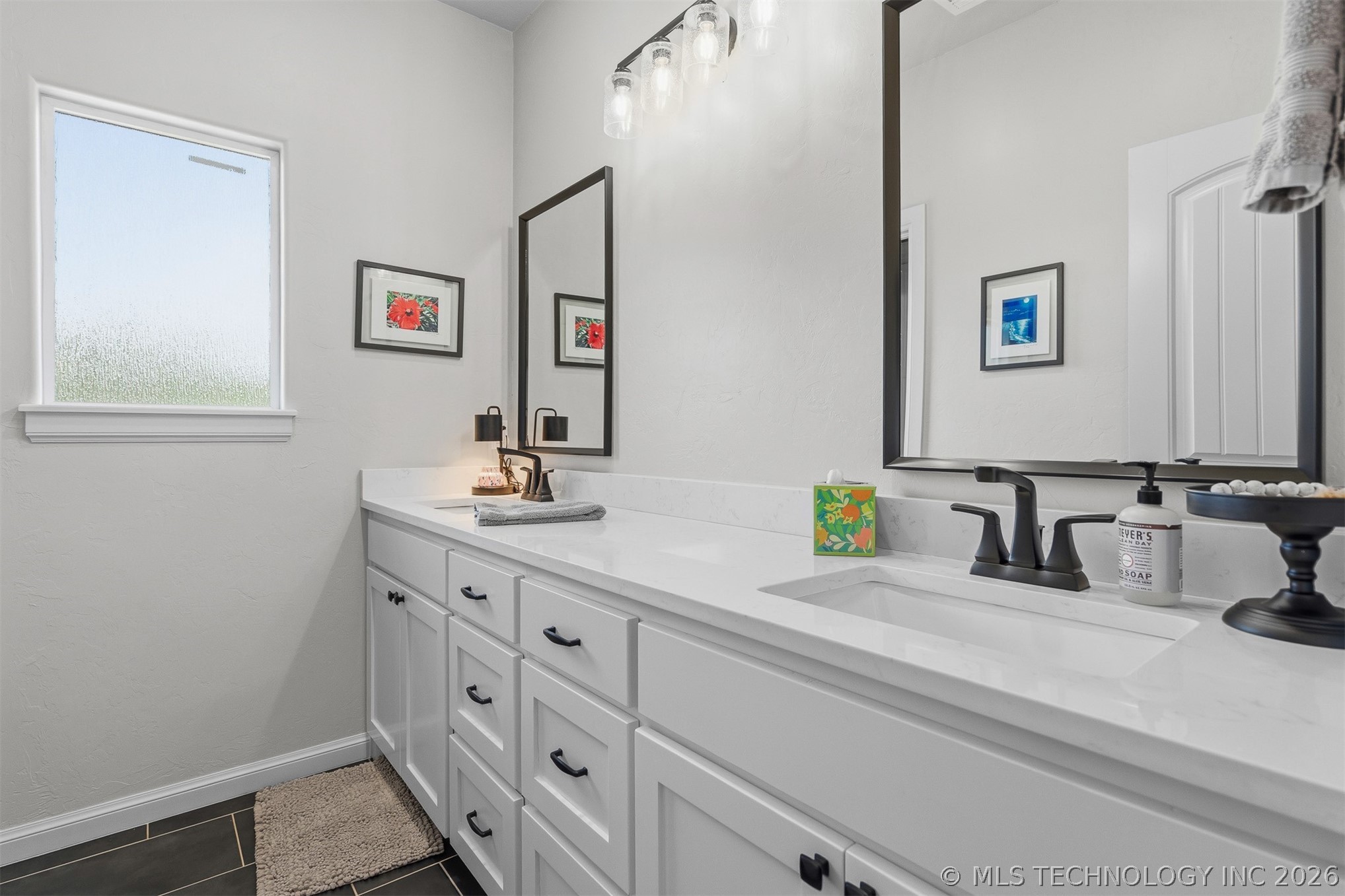 3240 N Ravens Roost Sulphur OK 73086