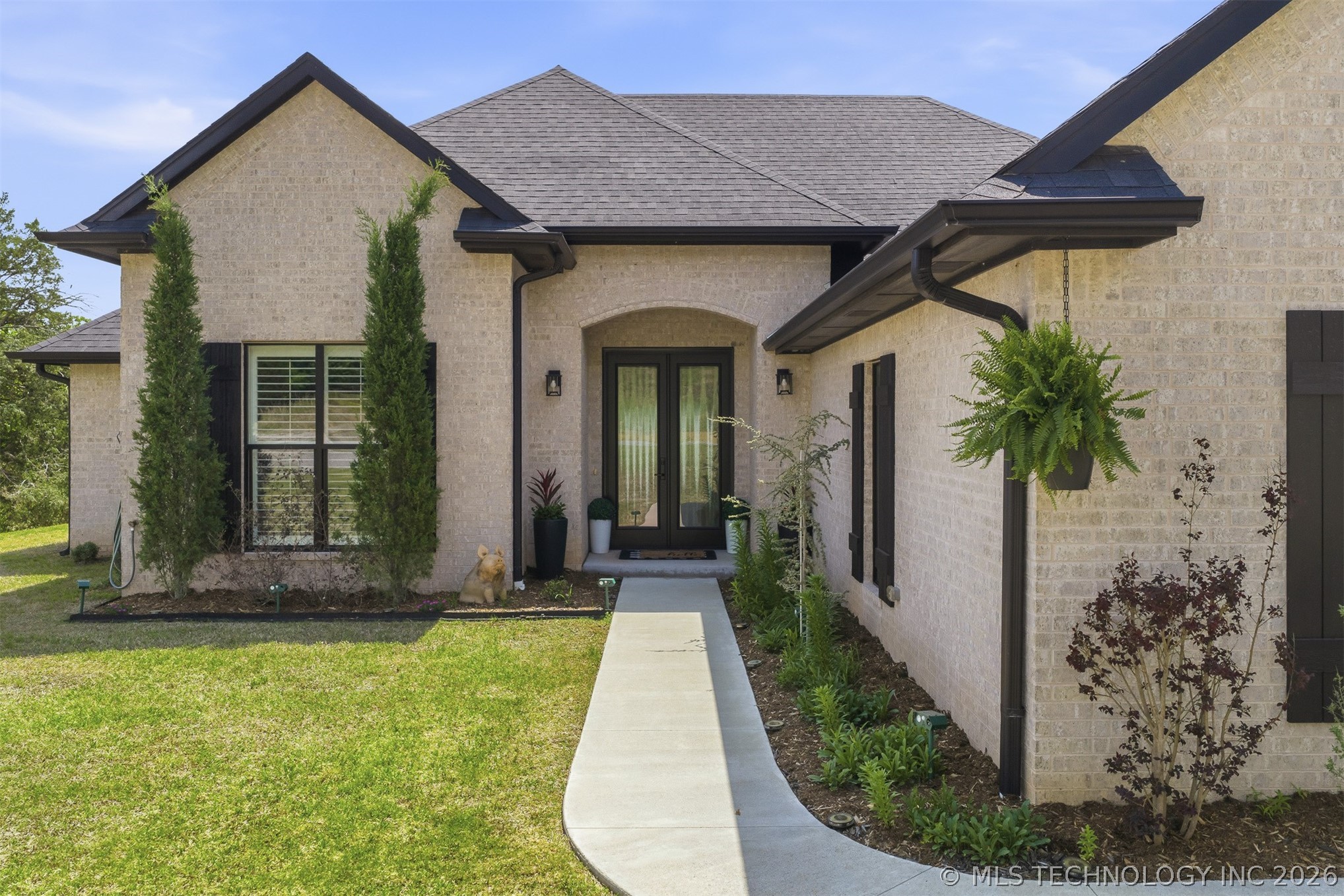 3240 N Ravens Roost Sulphur OK 73086
