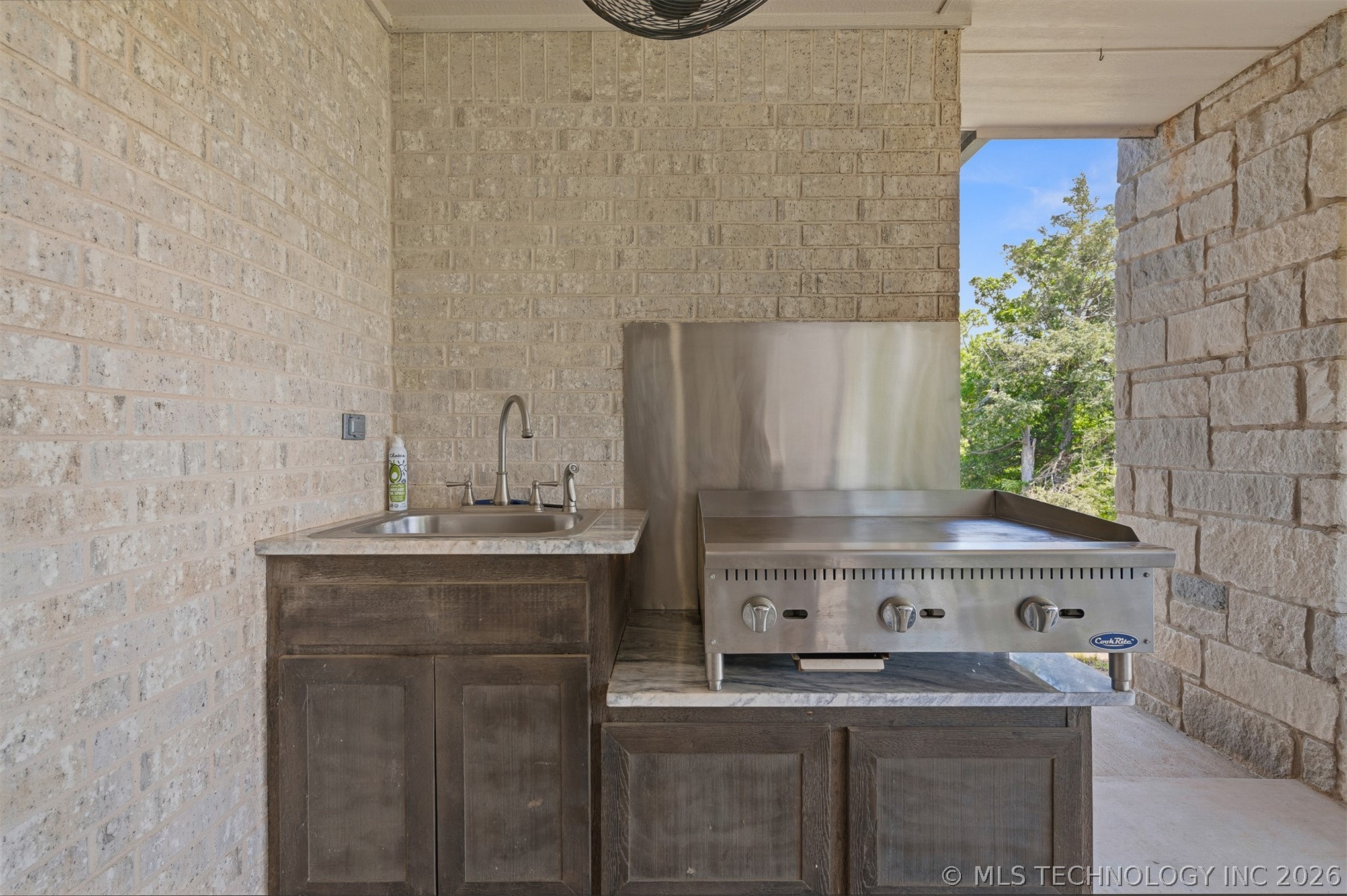 3240 N Ravens Roost Sulphur OK 73086
