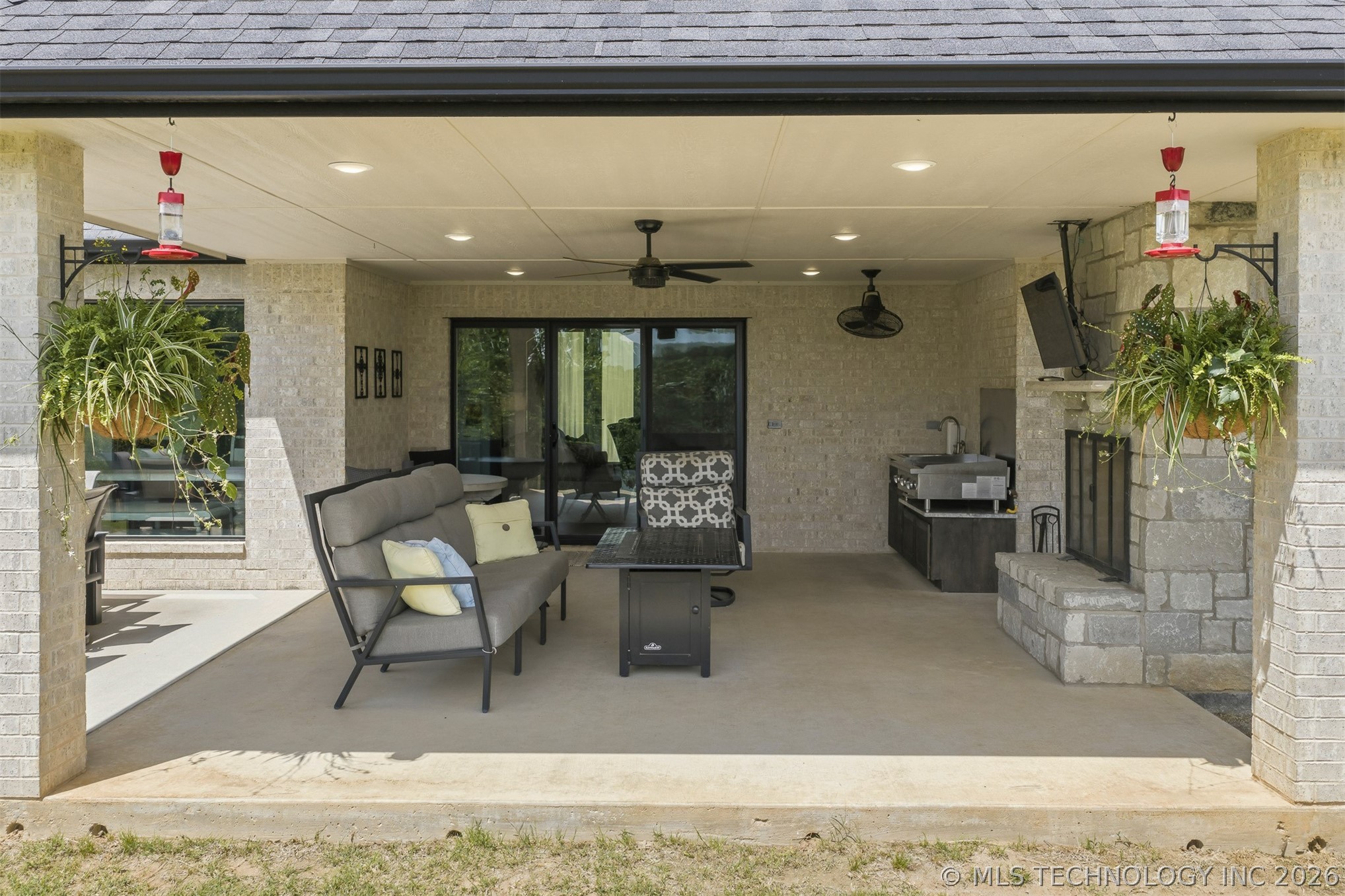 3240 N Ravens Roost Sulphur OK 73086