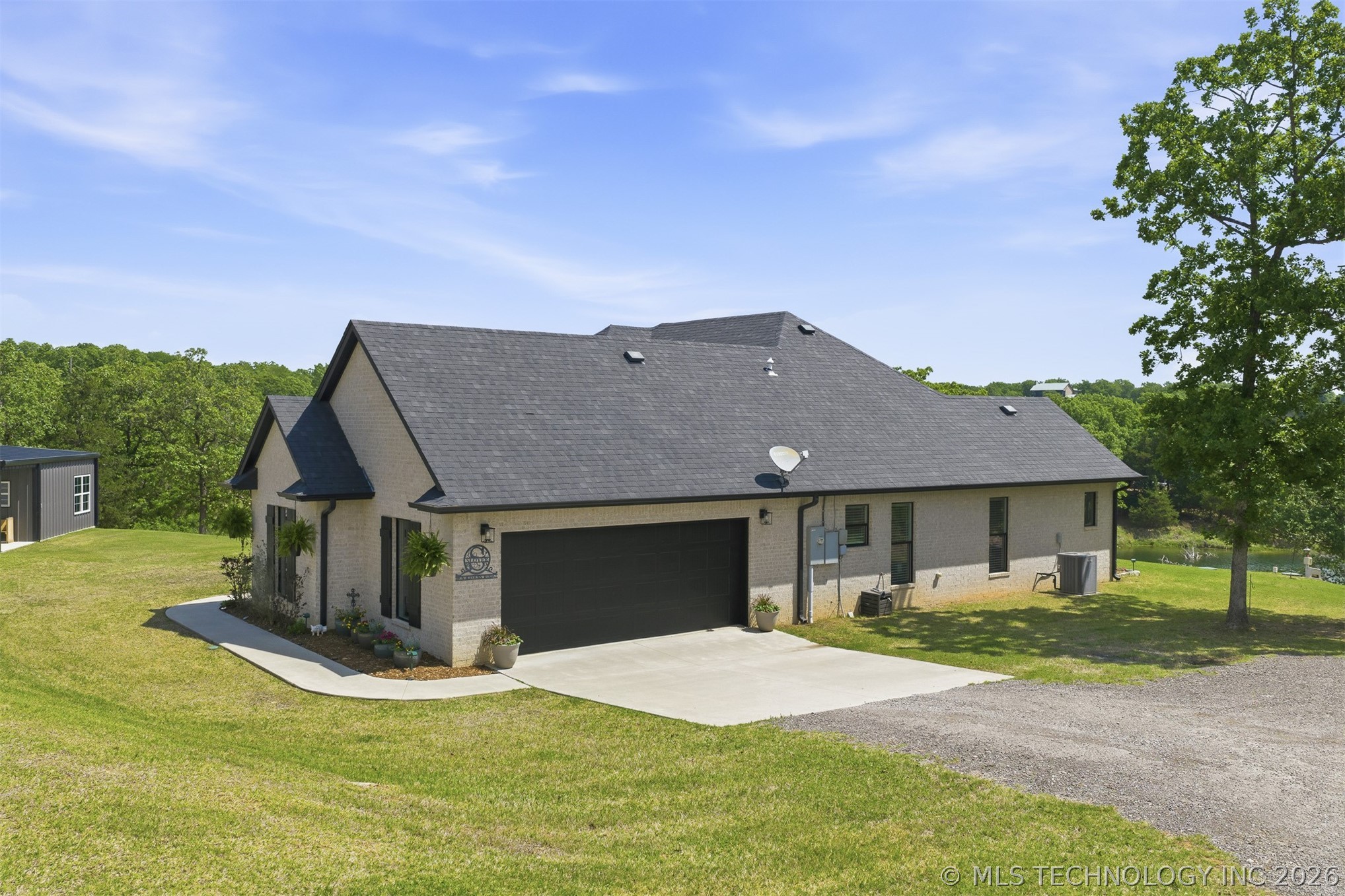 3240 N Ravens Roost Sulphur OK 73086