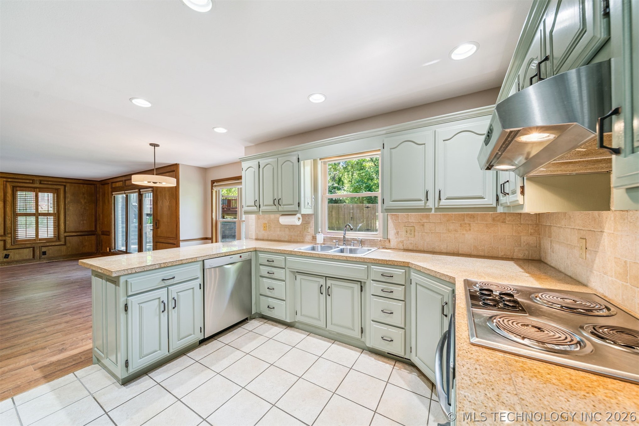 1625 Cherokee Hills Drive Bartlesville OK 74006