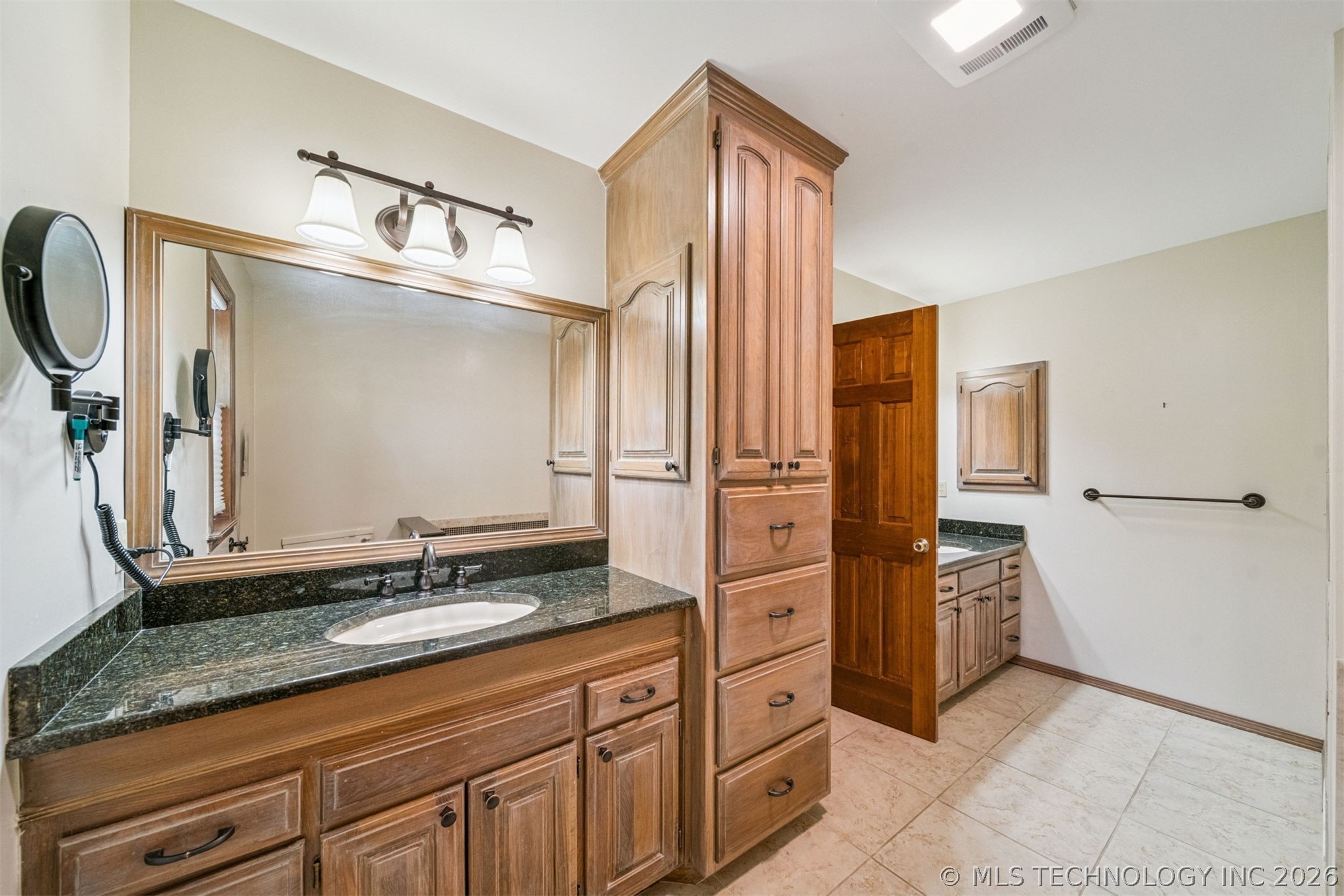 1625 Cherokee Hills Drive Bartlesville OK 74006