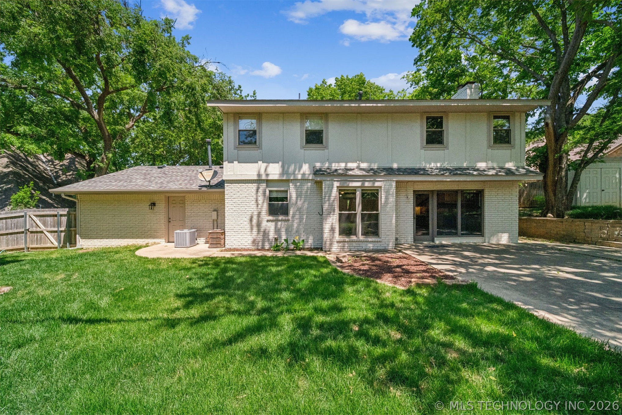 1625 Cherokee Hills Drive Bartlesville OK 74006