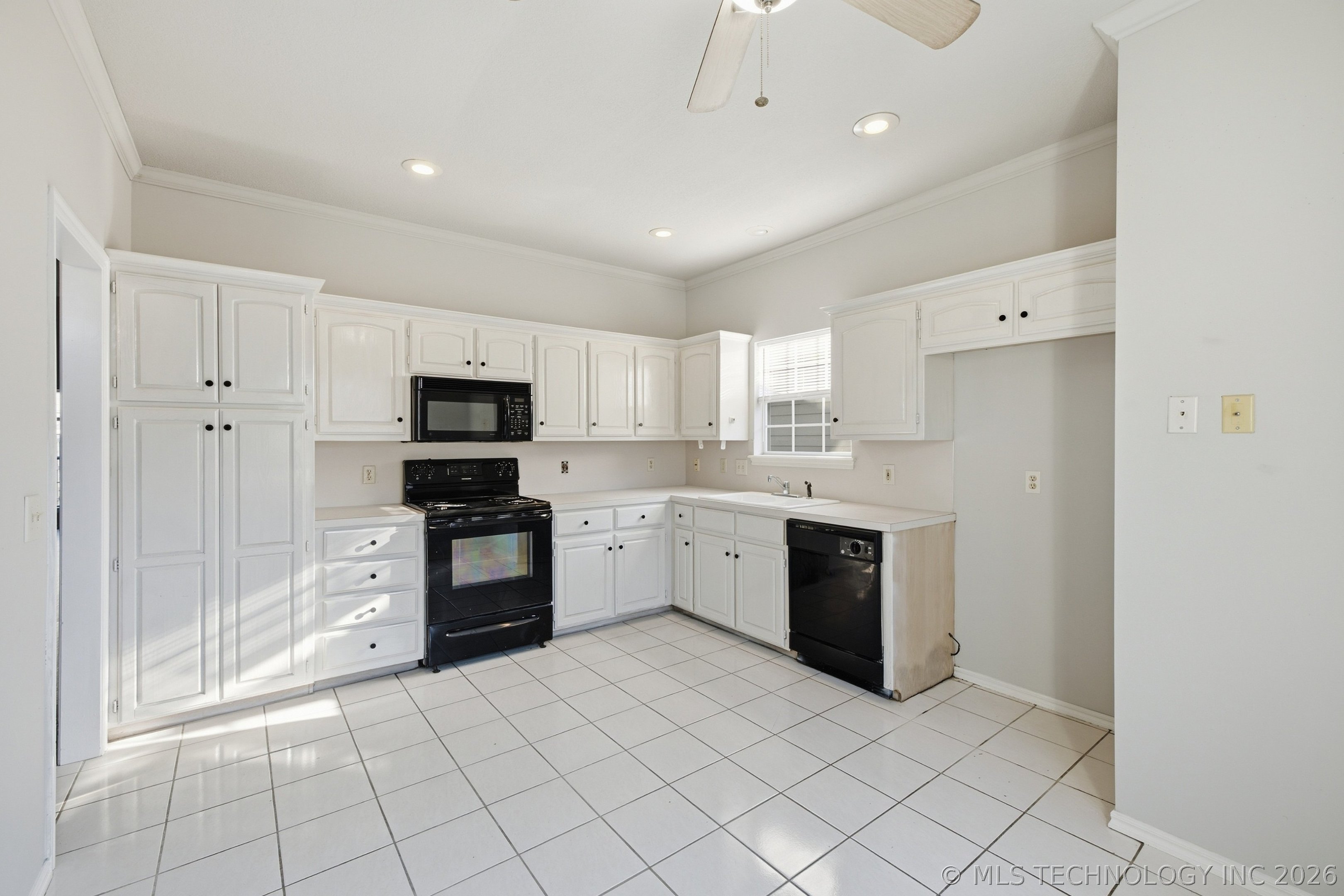 3005 E 90th Place Tulsa OK 74137