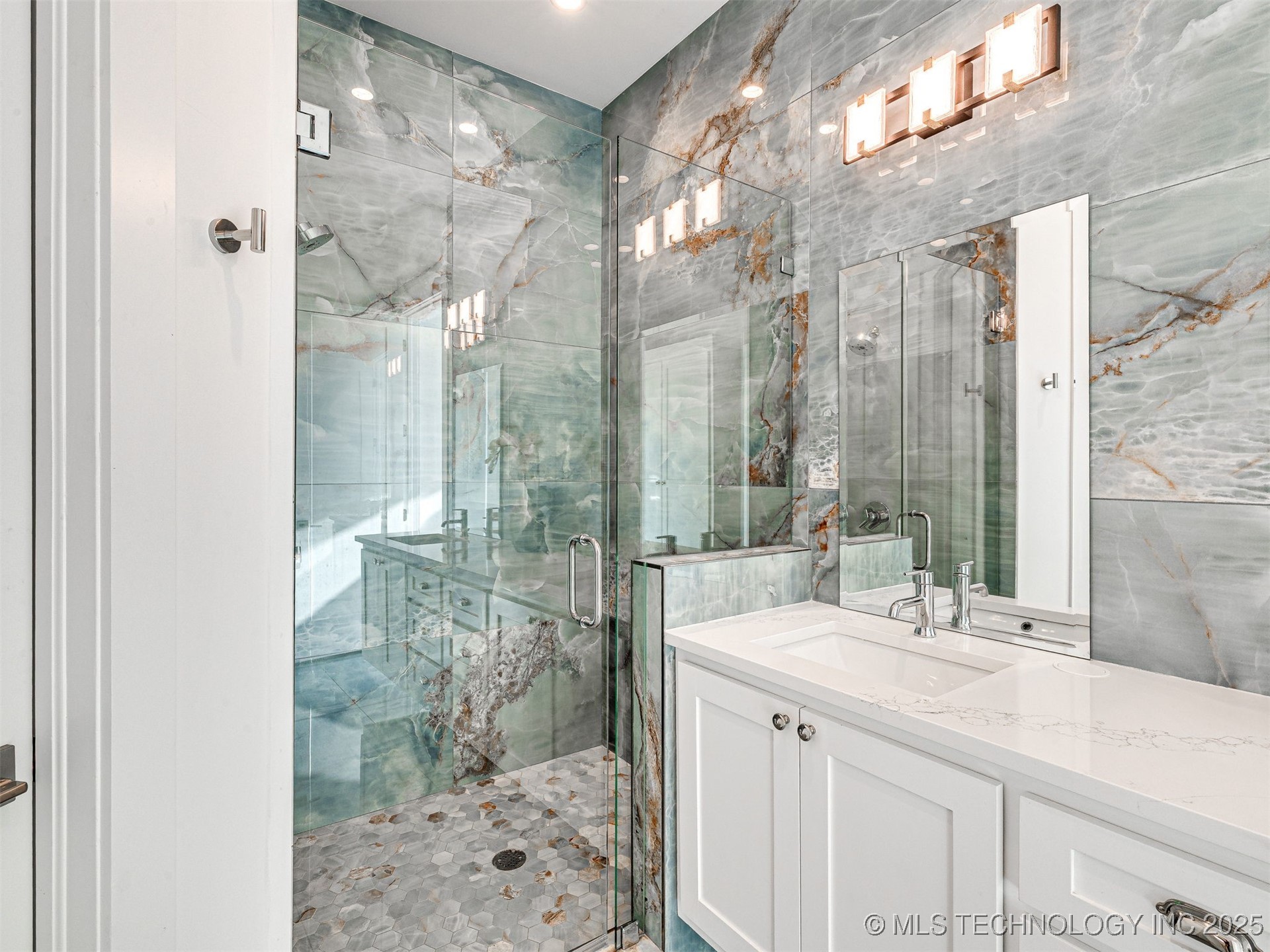 121 Lower Green Way Carlton Landing OK 74432