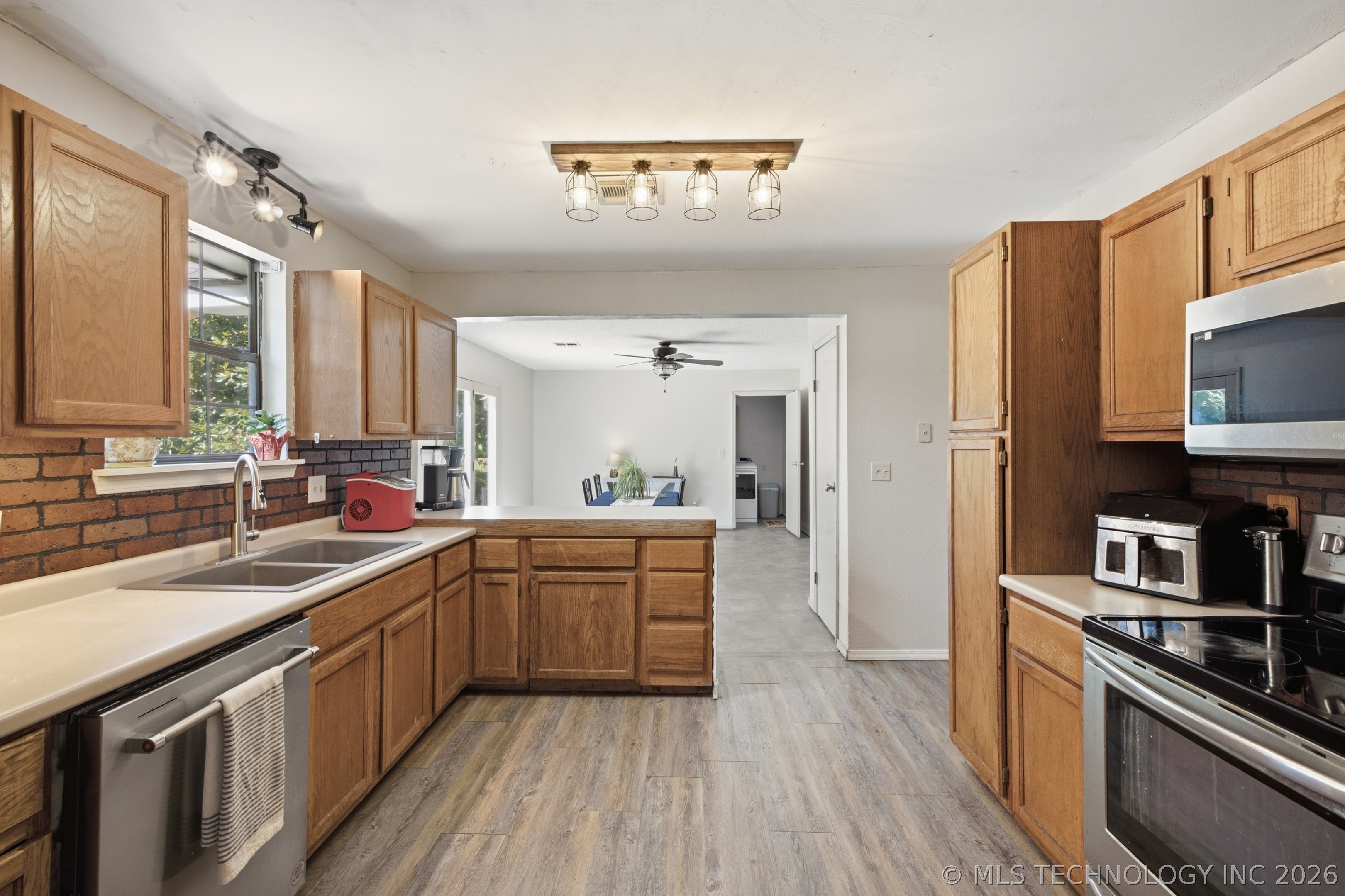 603 E Coppinger Fort Gibson OK 74434
