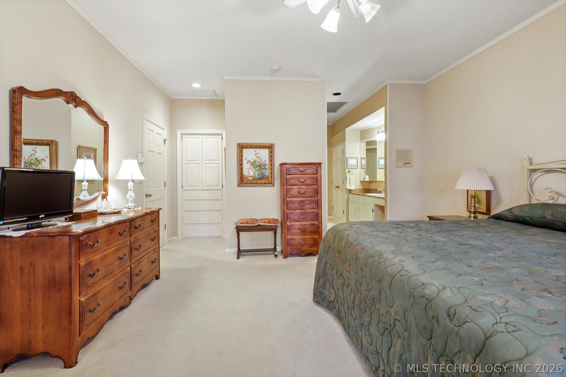 3803 E 64th Place Tulsa OK 74136