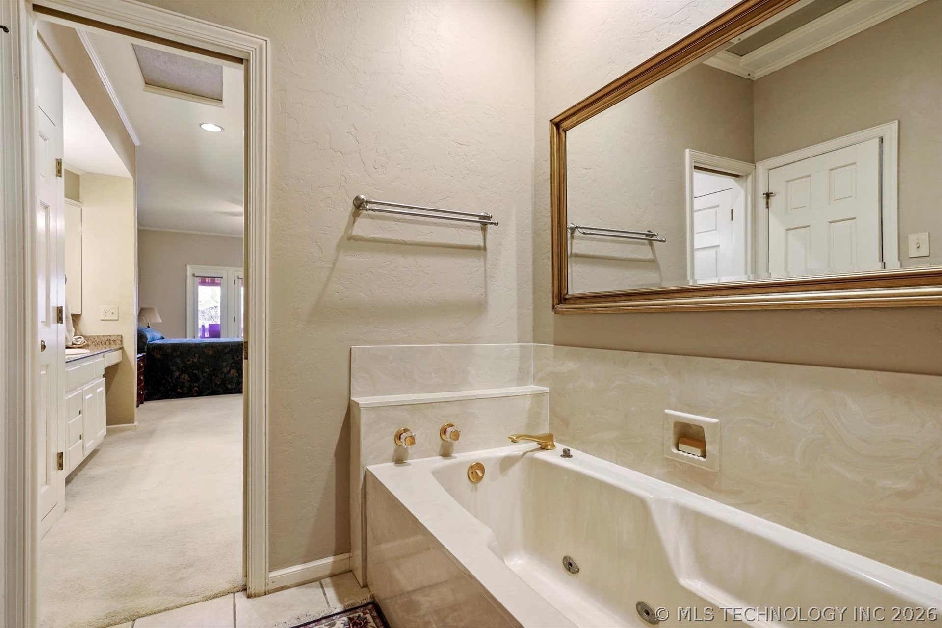 3803 E 64th Place Tulsa OK 74136