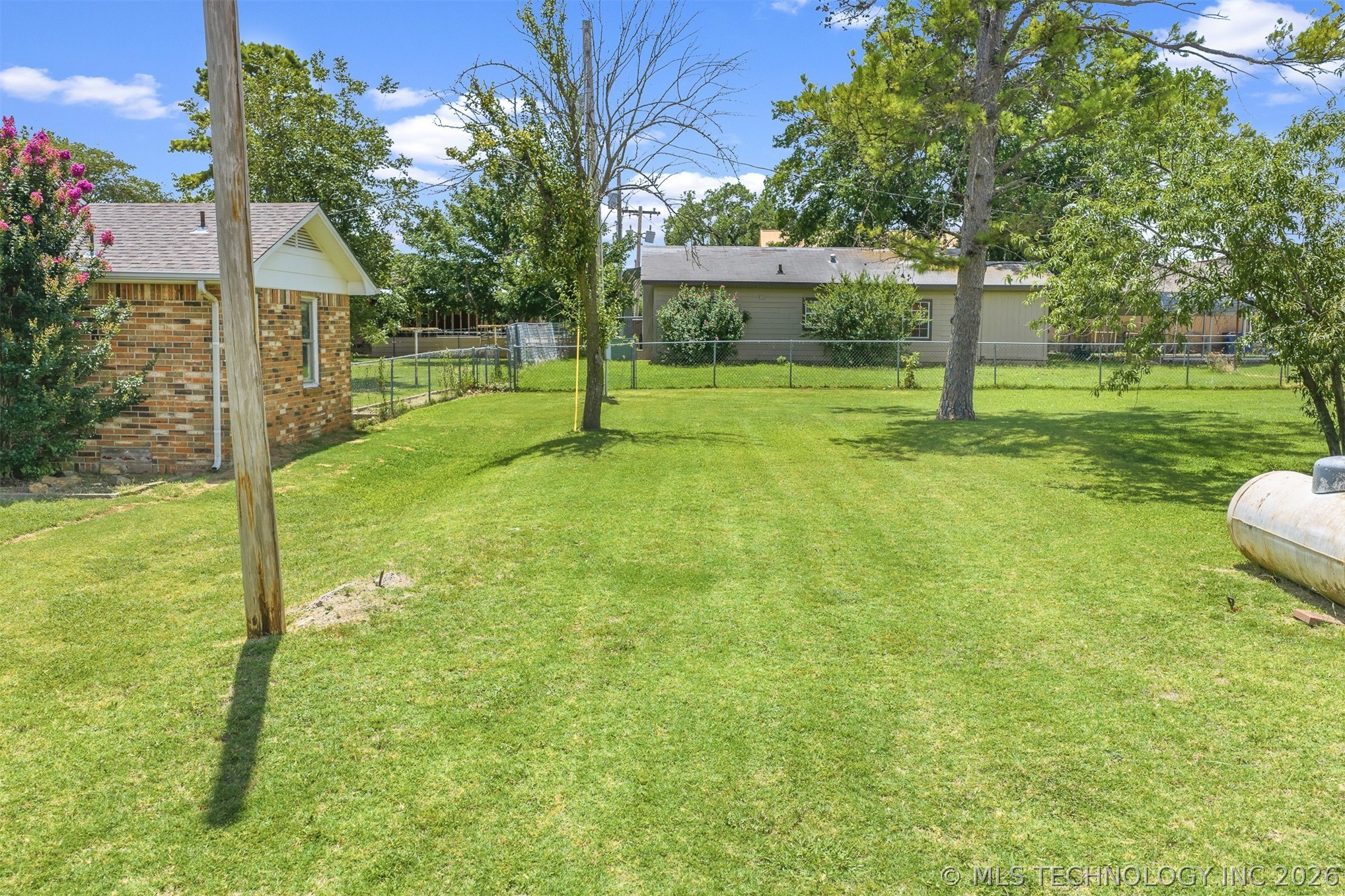302 3rd Street Velma OK 73442