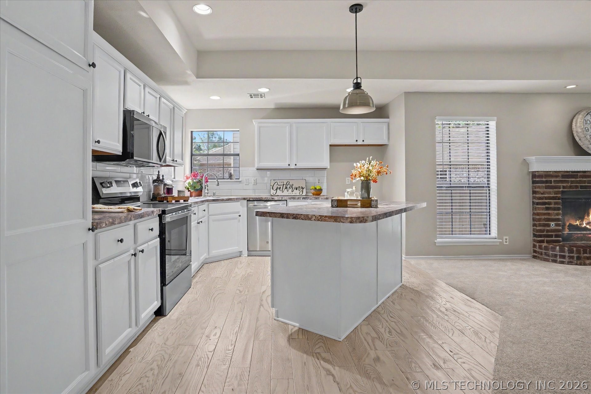 208 S Poplar Avenue Broken Arrow OK 74012